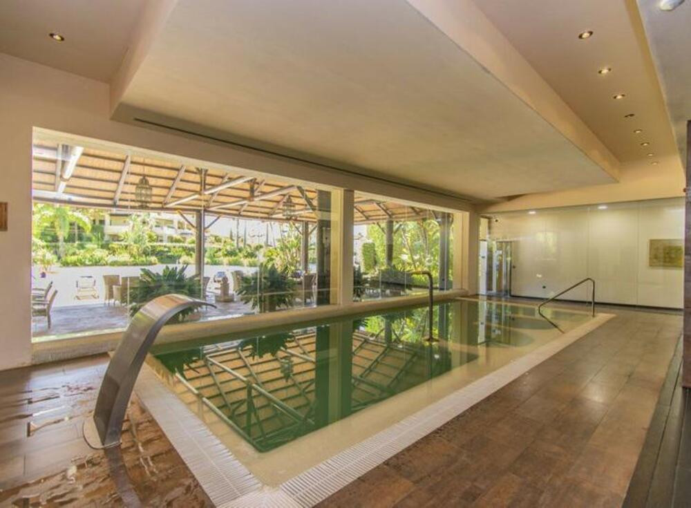 Ground Floor Apartment · Benahavis · (527-04246P)