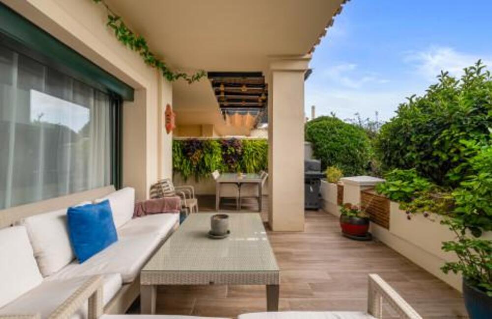 Ground Floor Apartment · Benahavis · (527-04246P)