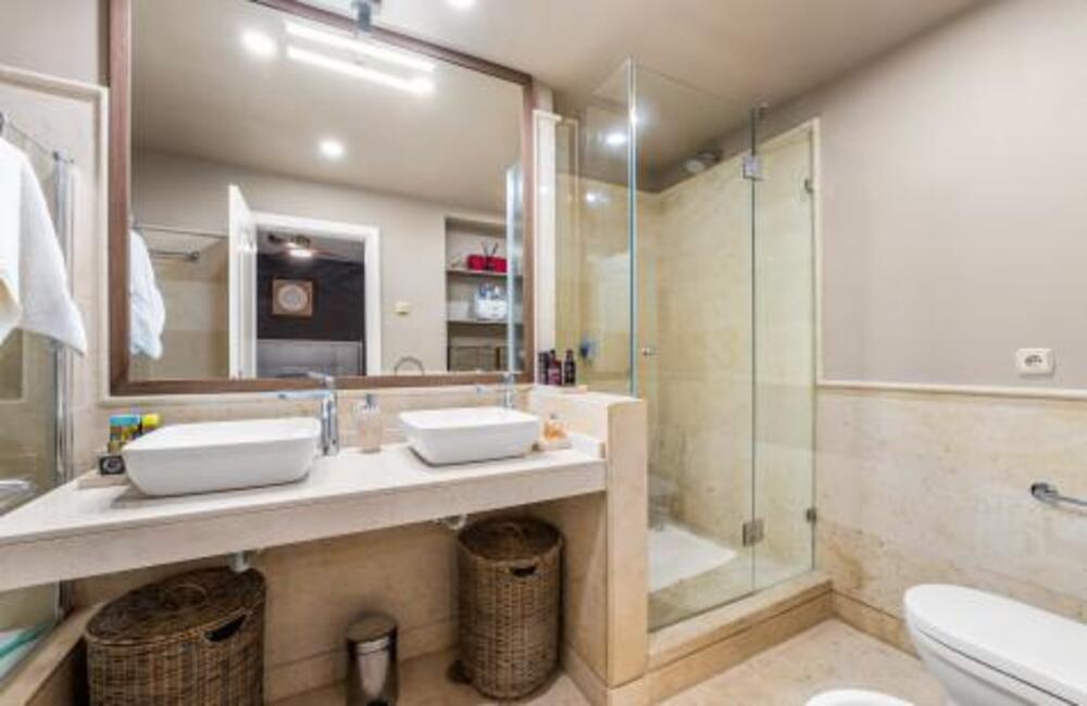 Ground Floor Apartment · Benahavis · (527-04246P)