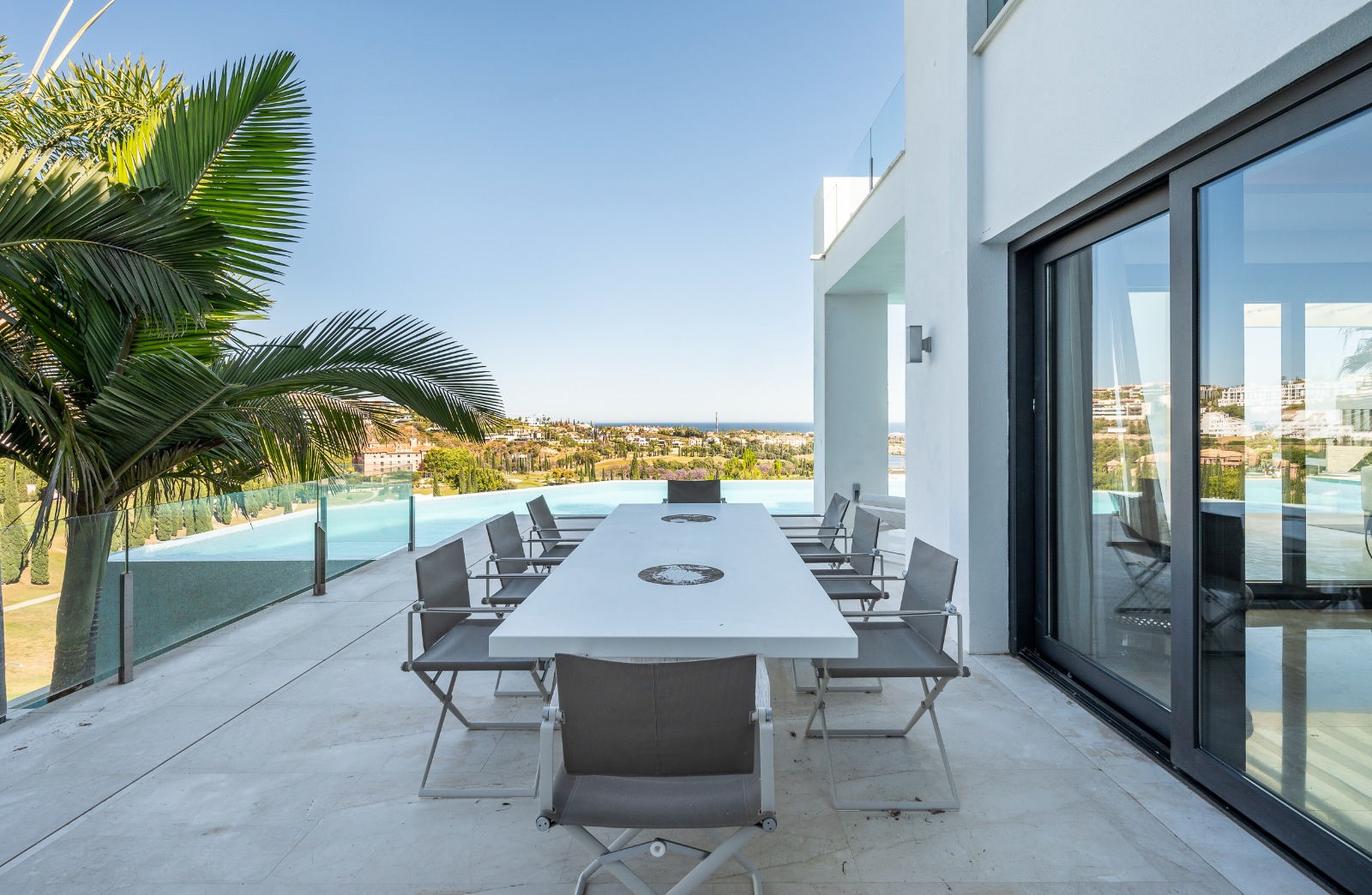 Villa · Benahavis · (V9081)