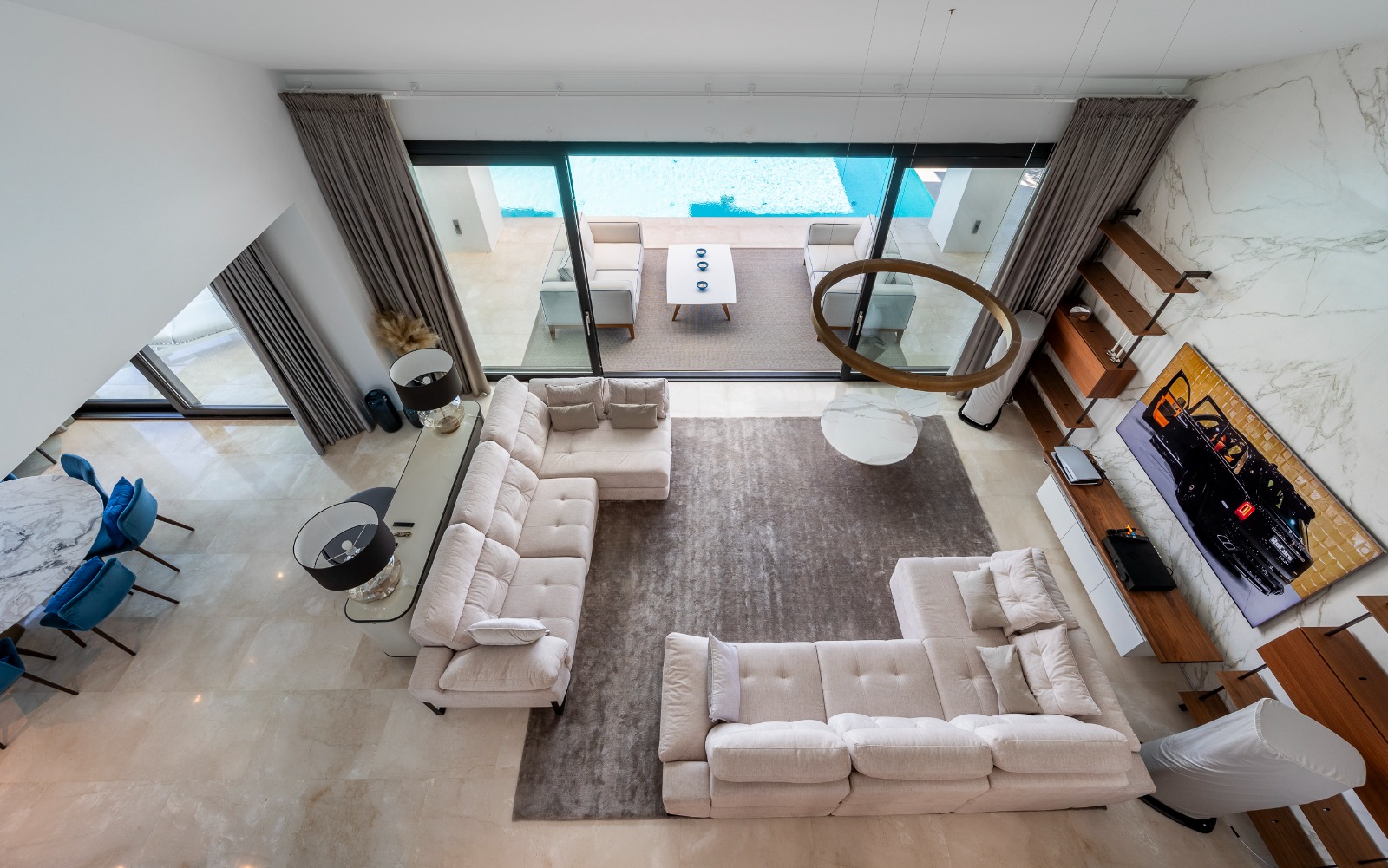 Villa · Benahavis · (V9081)