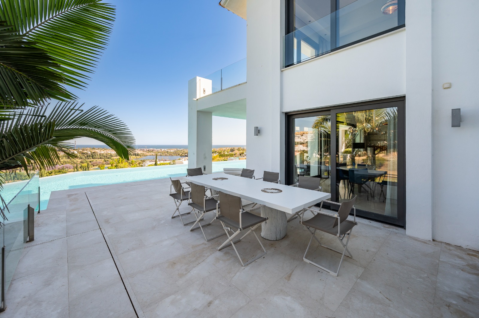Villa · Benahavis · (V9081)