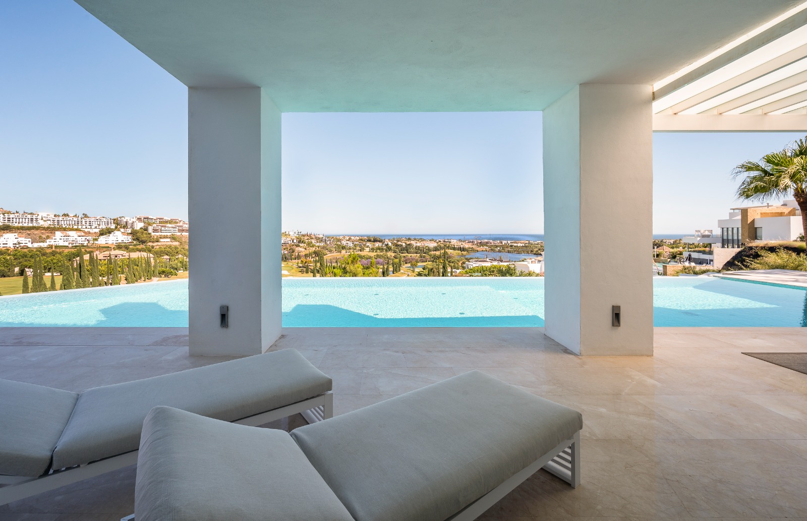 Villa · Benahavis · (V9081)