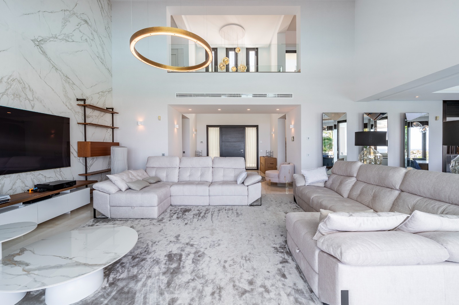 Villa · Benahavis · (V9081)