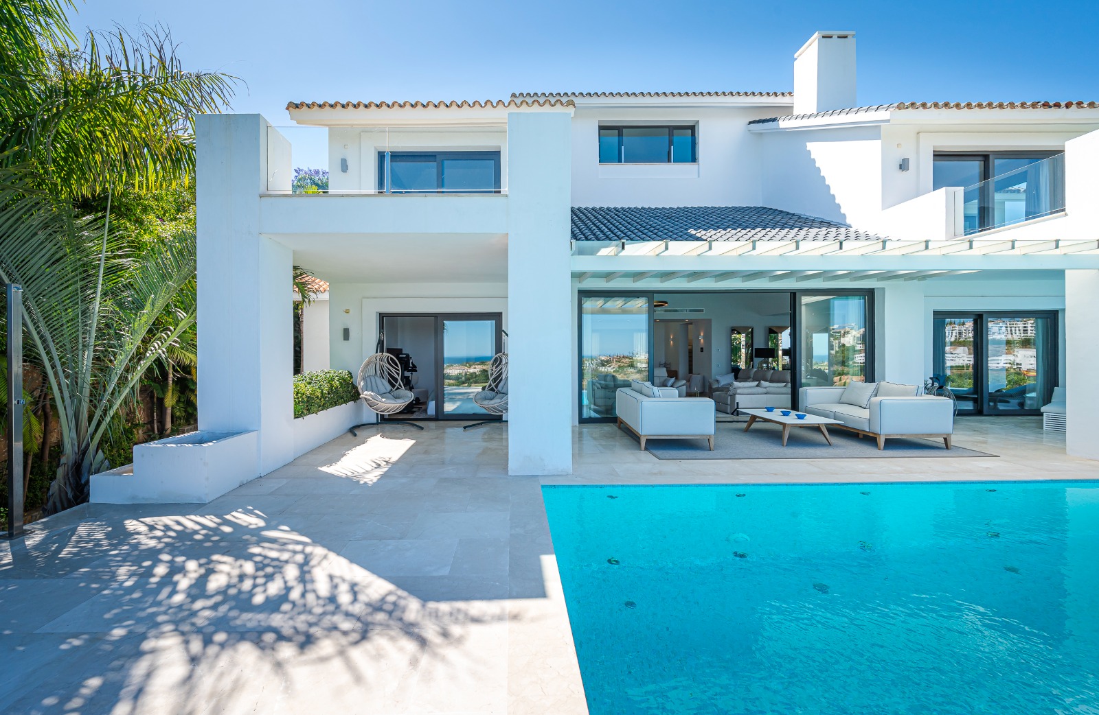 Villa · Benahavis · (V9081)