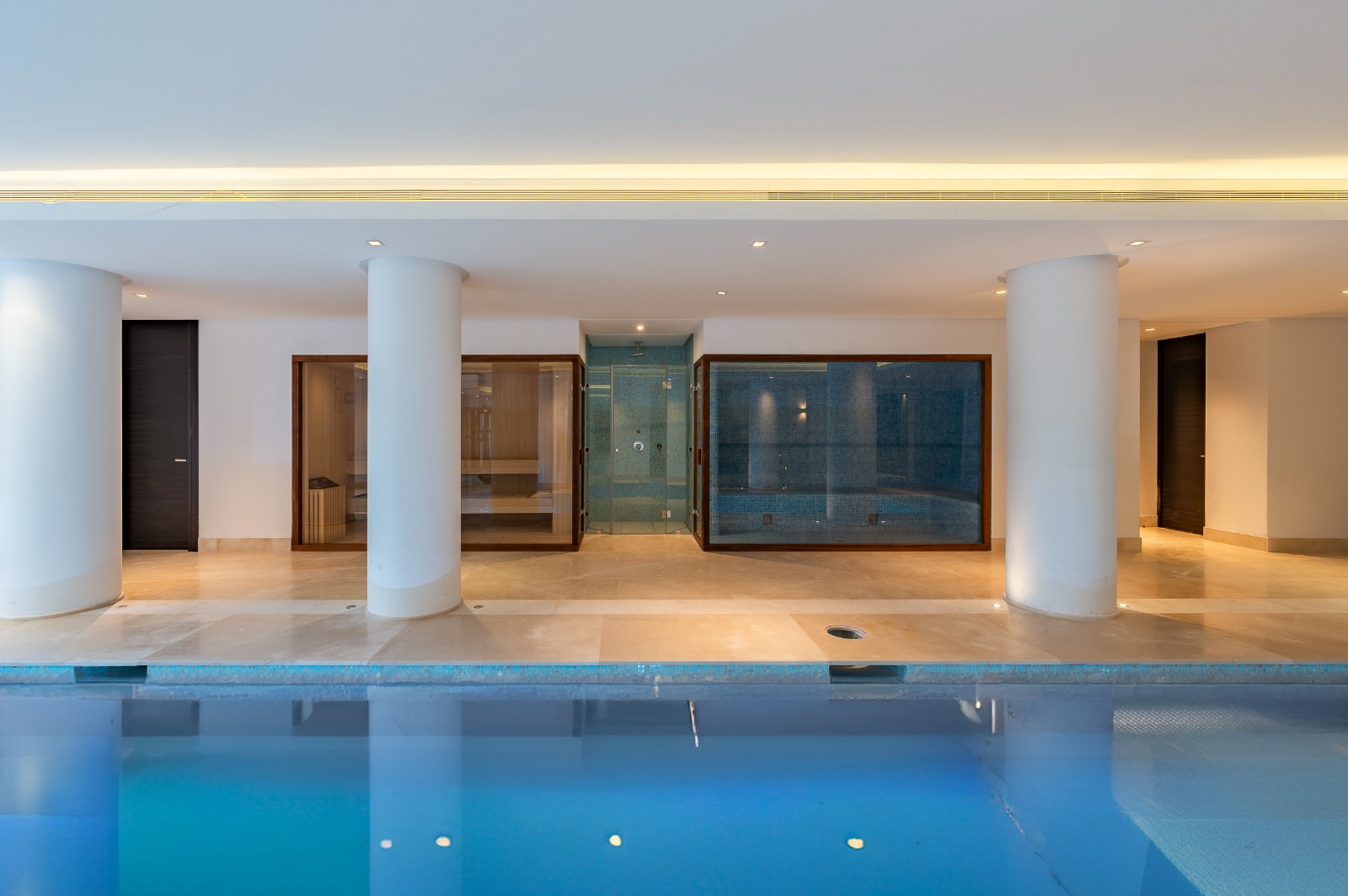 Villa · Benahavis · (V9081)