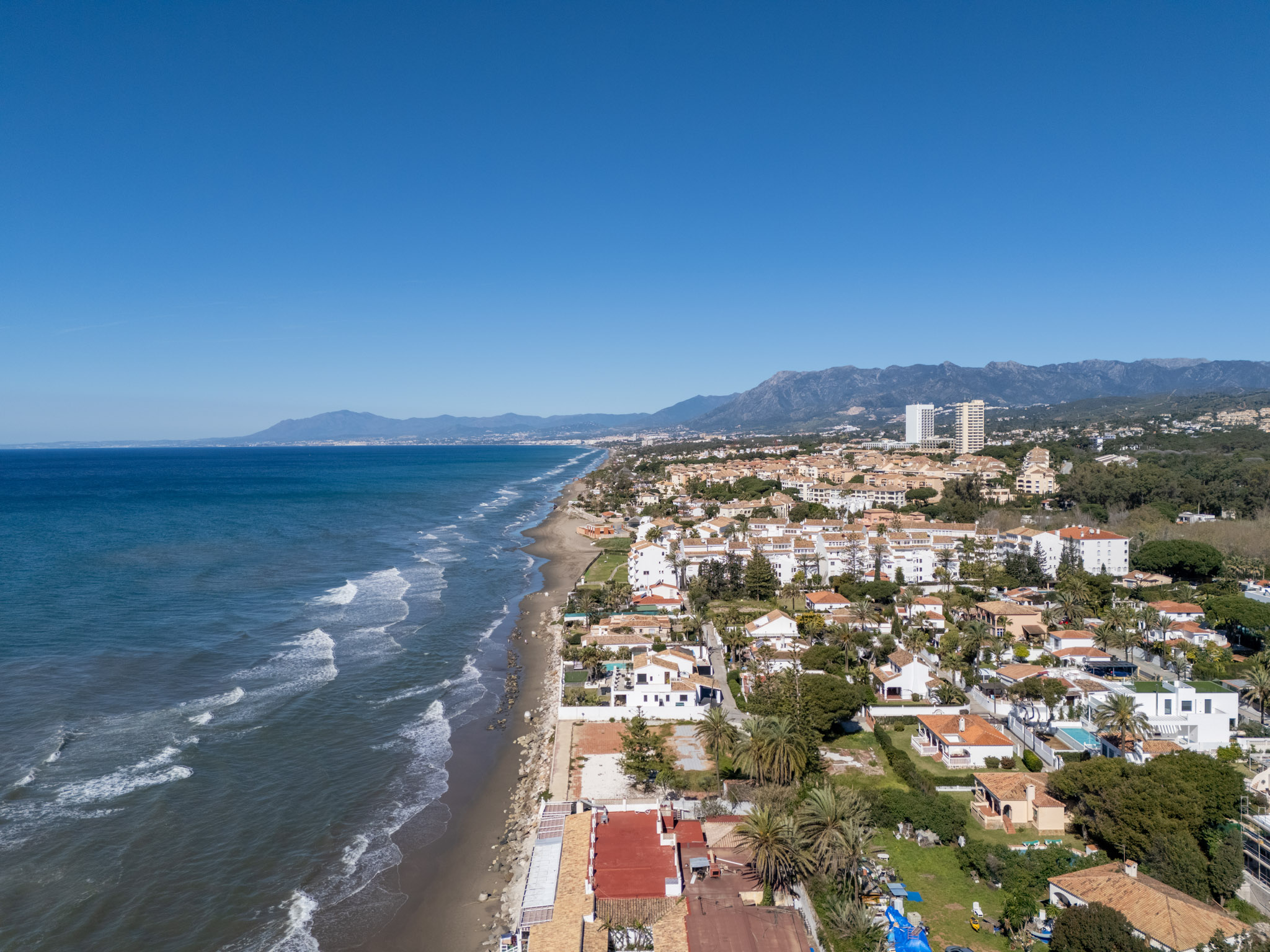 Villa · Marbella · (V9093)