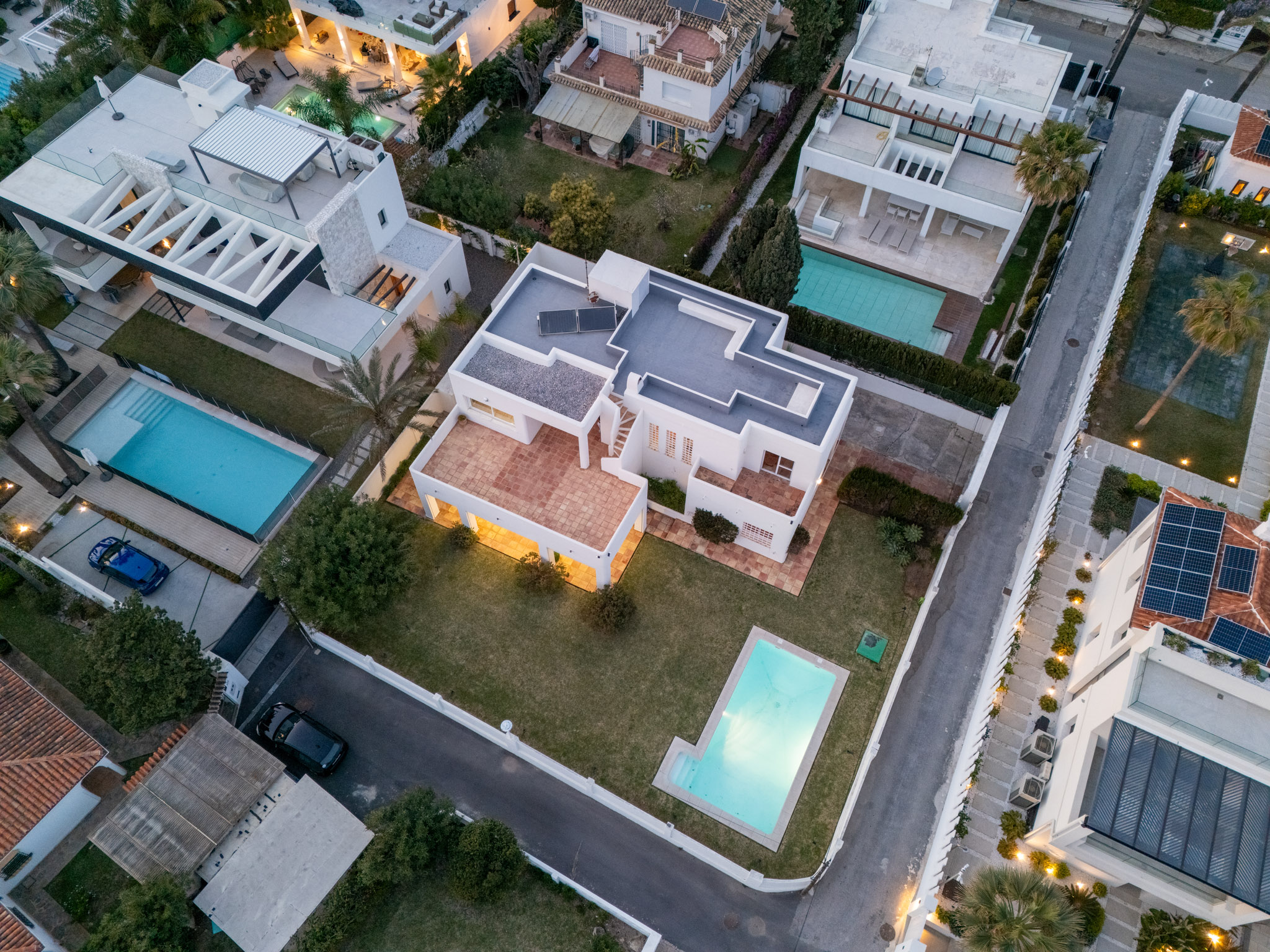 Villa · Marbella · (V9093)