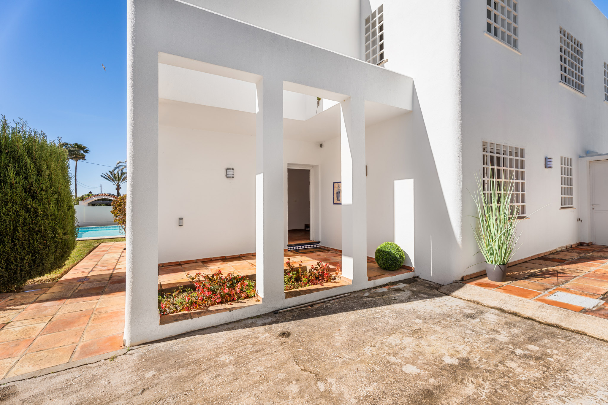 Villa · Marbella · (V9093)