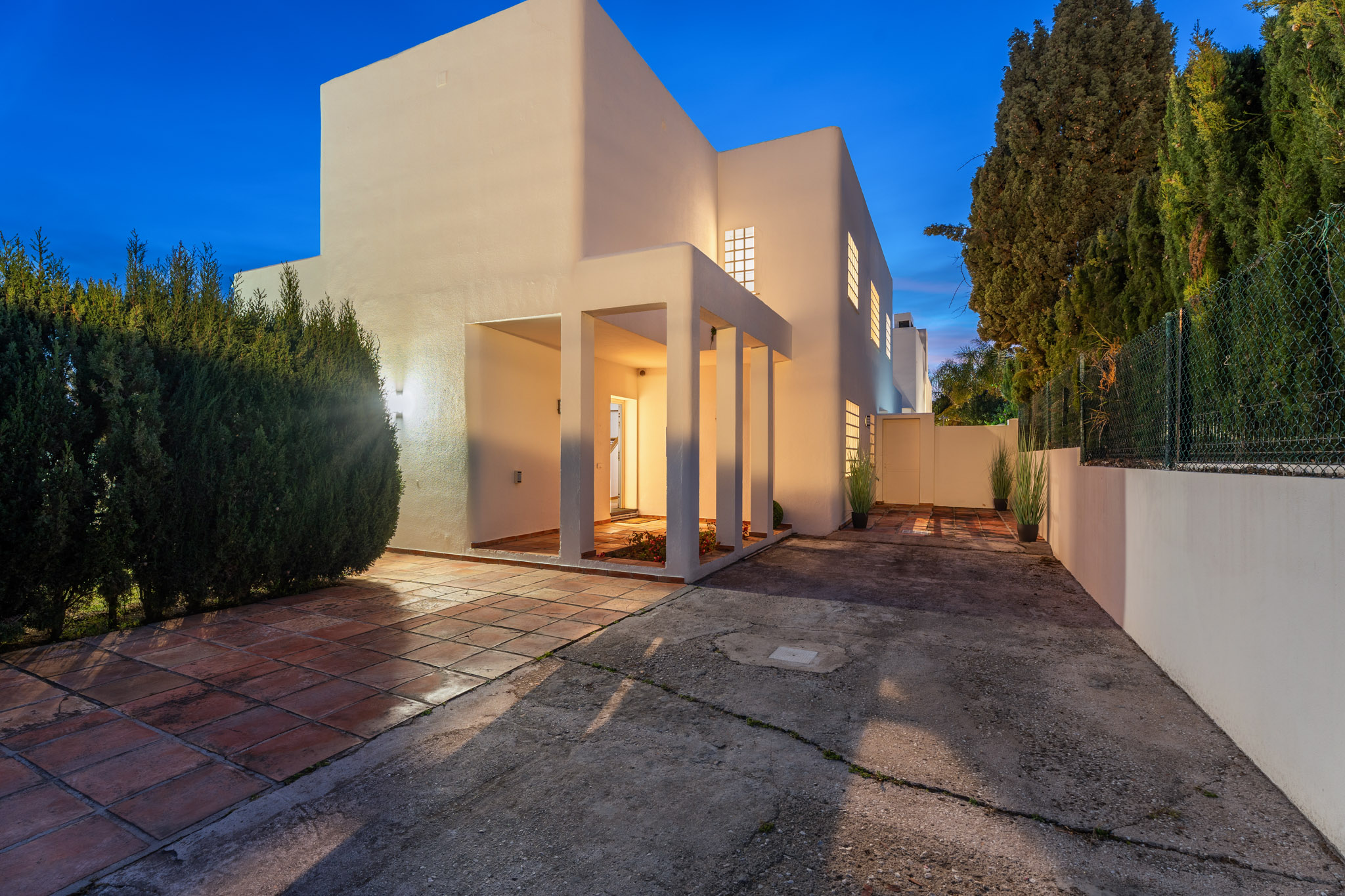 Villa · Marbella · (V9093)