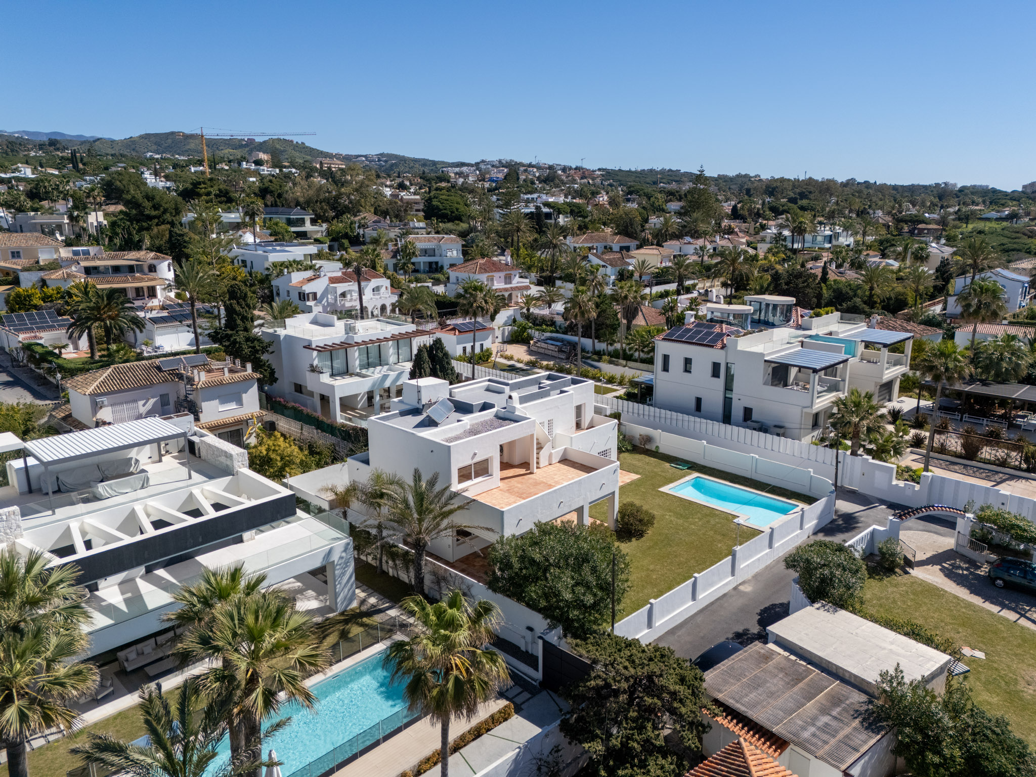 Villa · Marbella · (V9093)