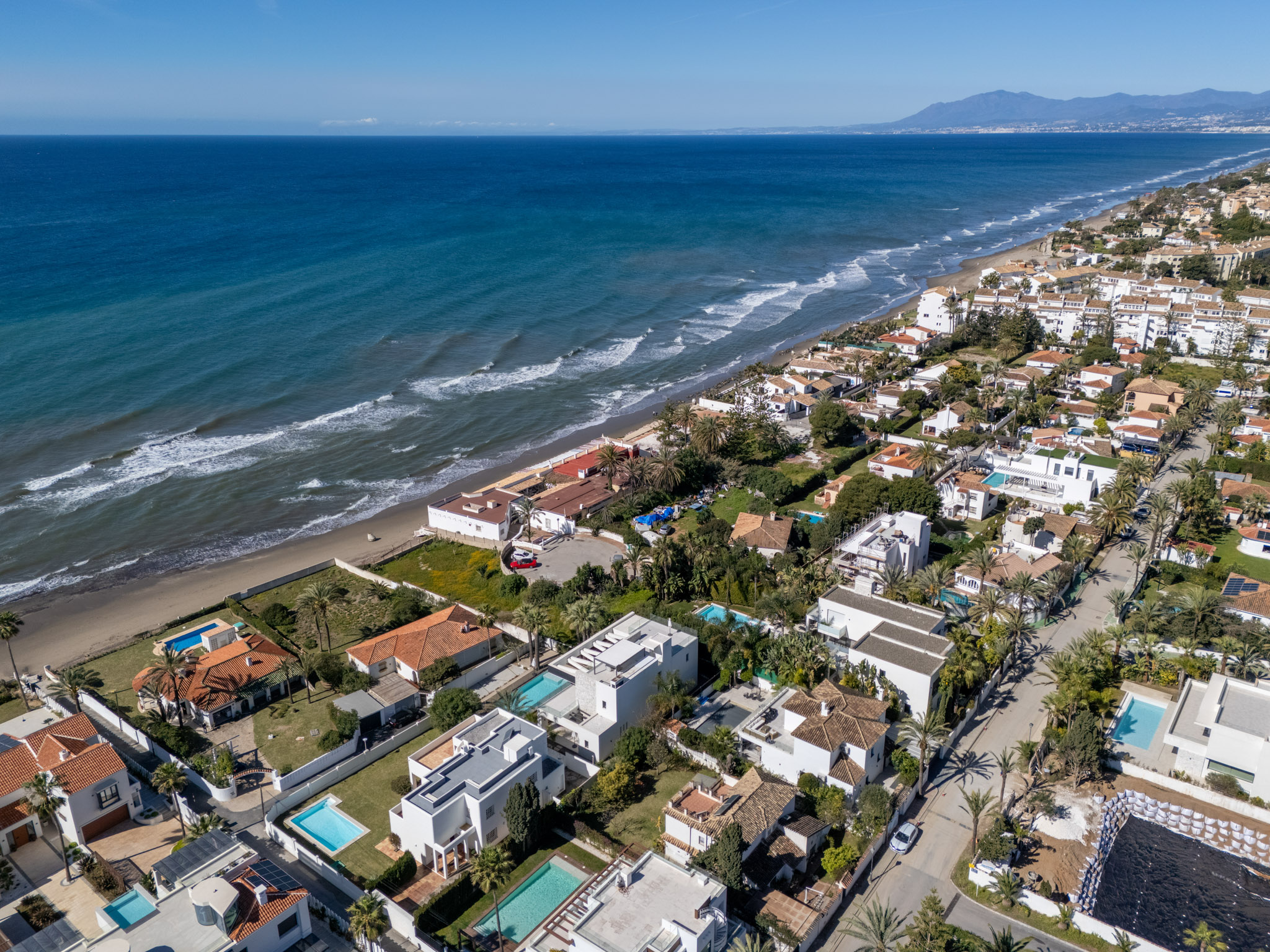 Villa · Marbella · (V9093)