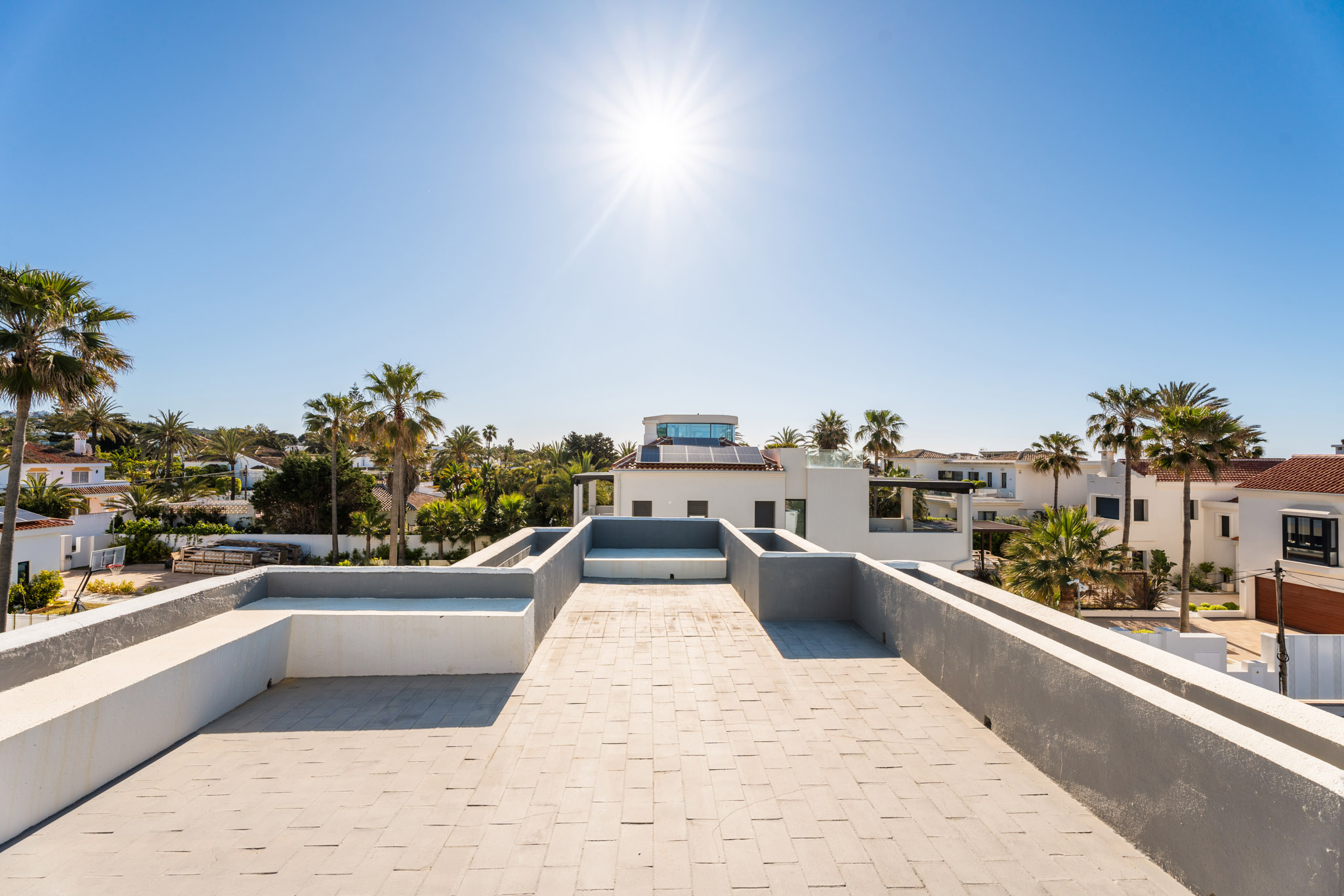 Villa · Marbella · (V9093)