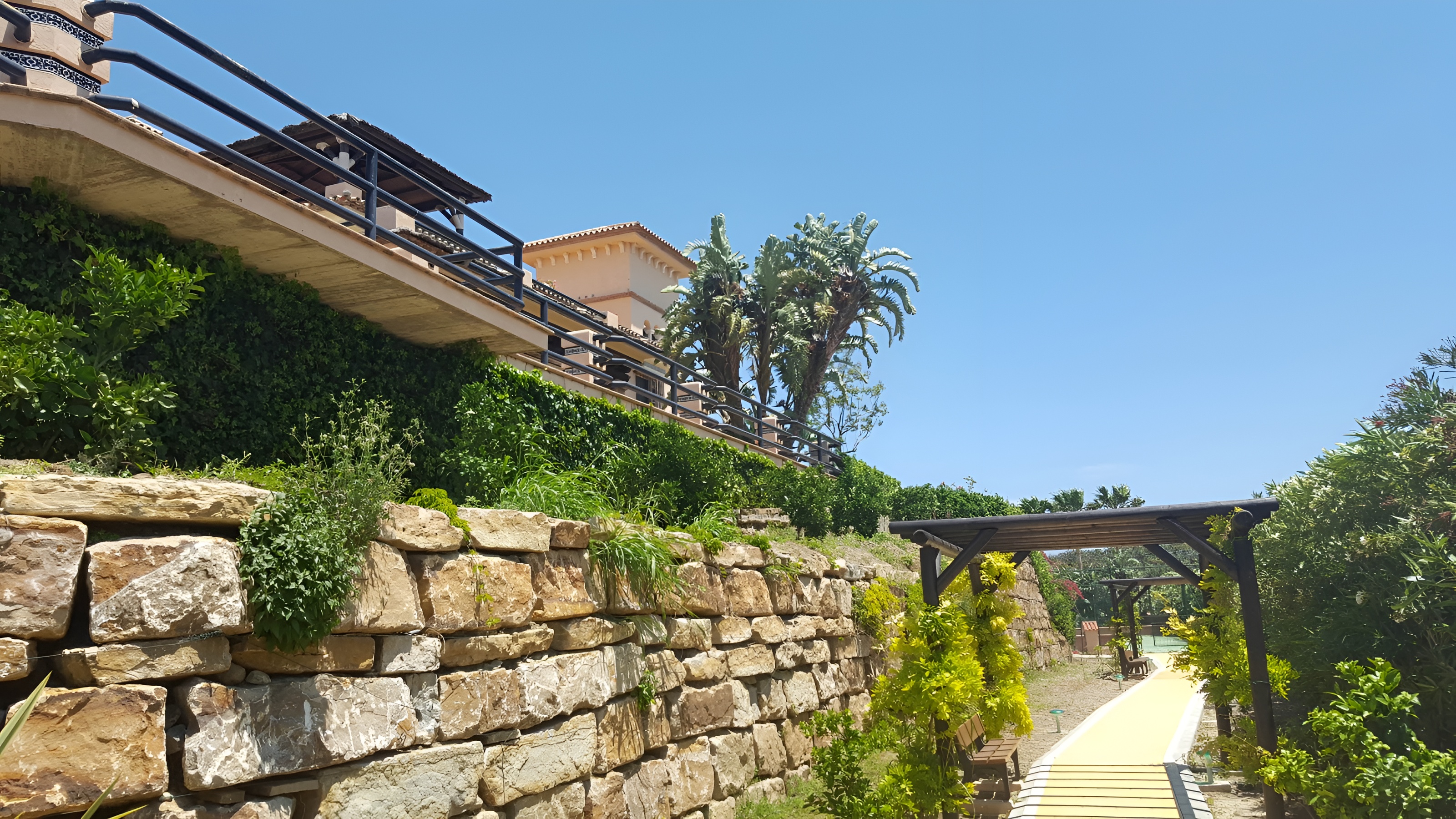 Villa · Estepona · (V0114)