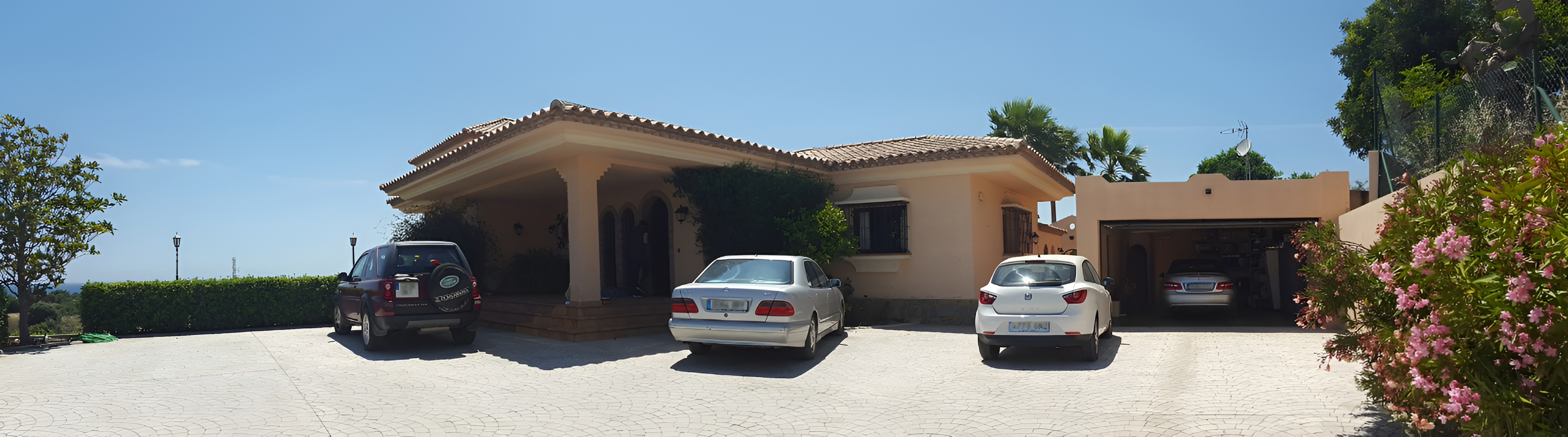 Villa · Estepona · (V0114)