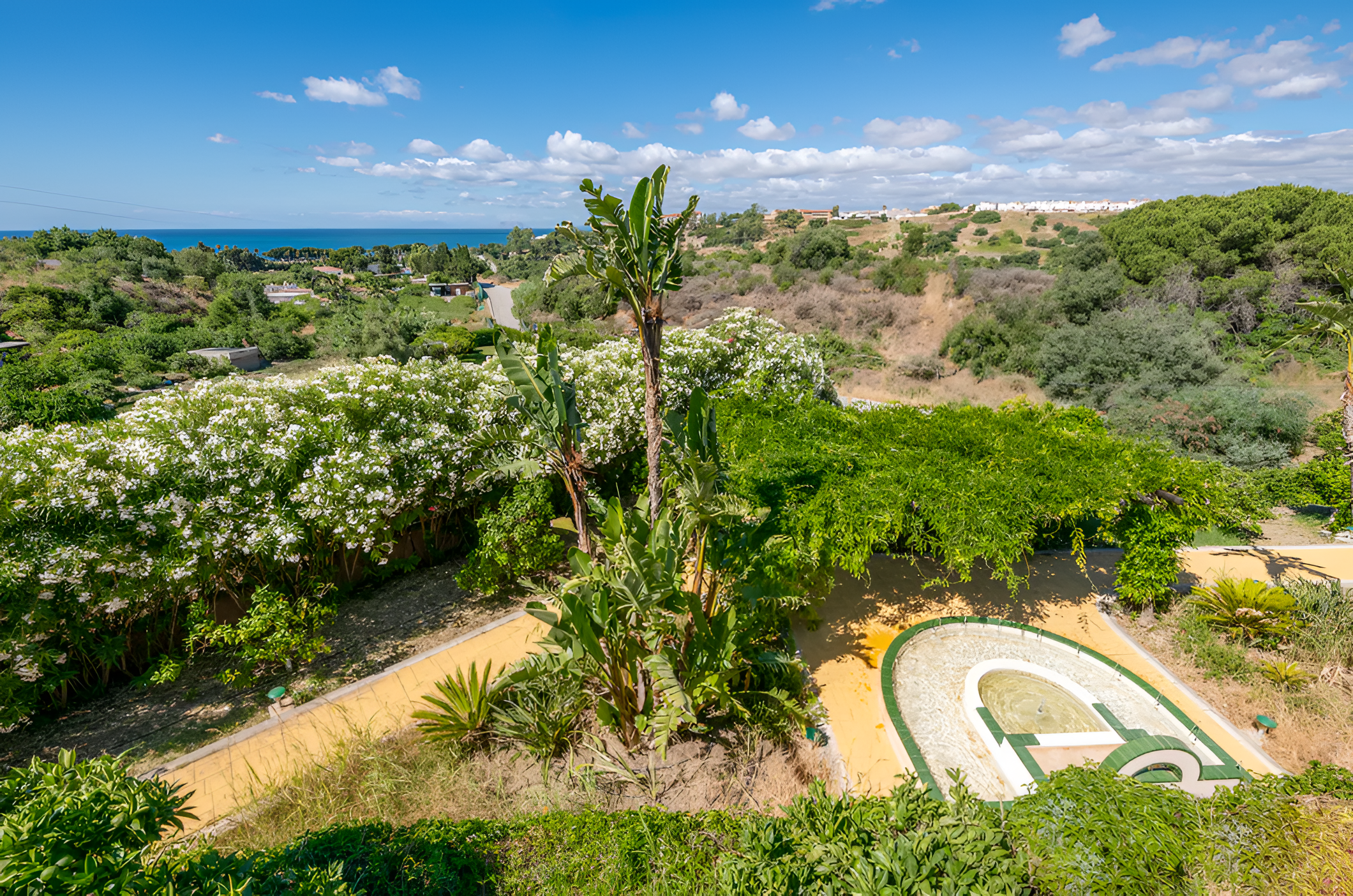 Villa · Estepona · (V0114)