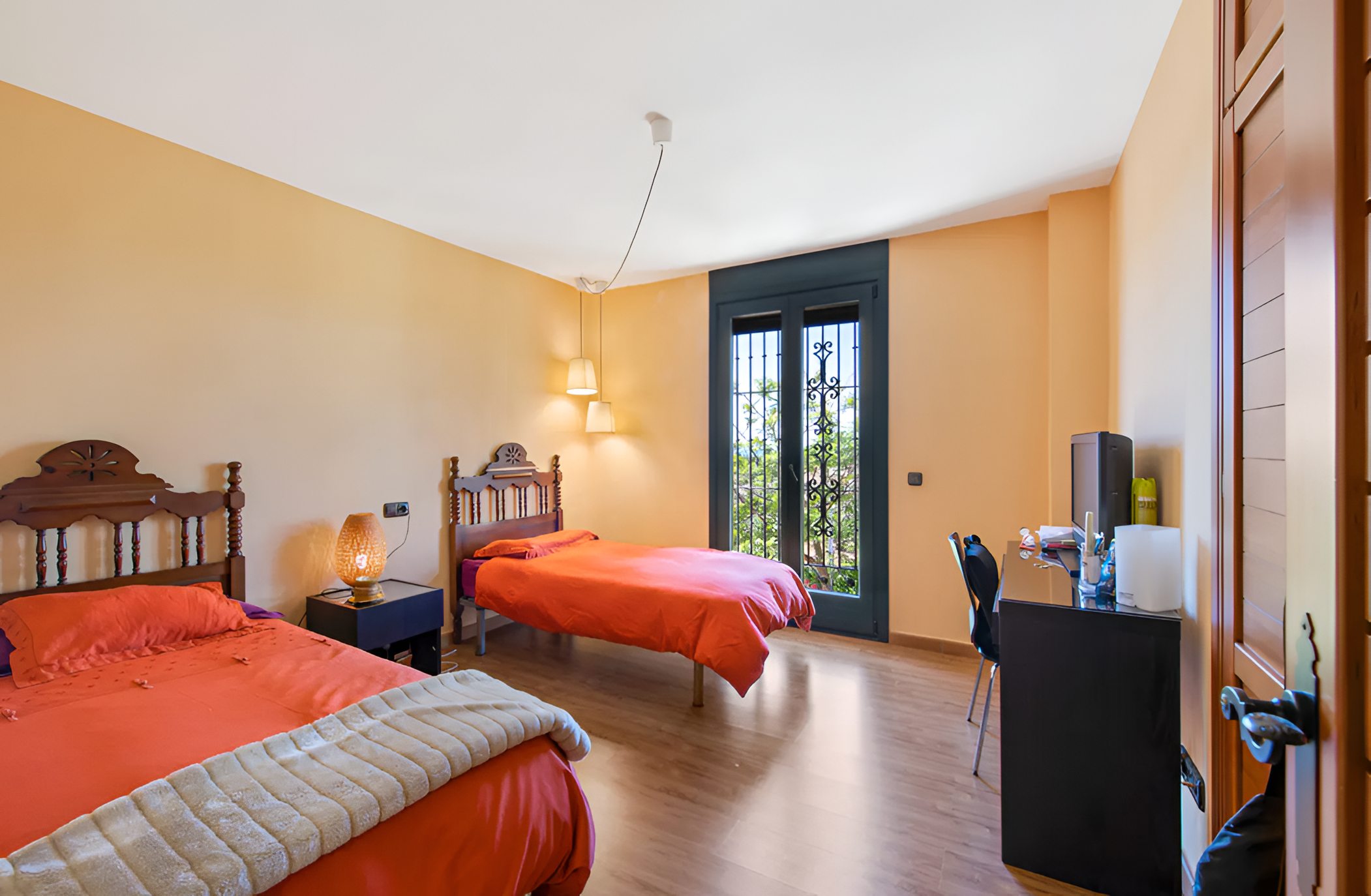 Villa · Estepona · (V0114)