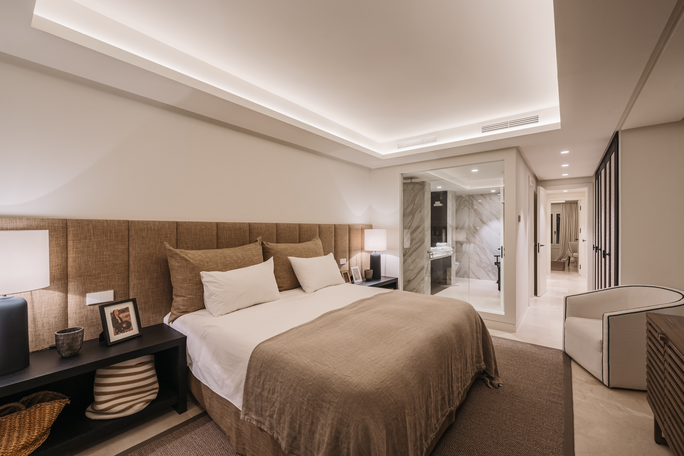 Apartment Aura 7