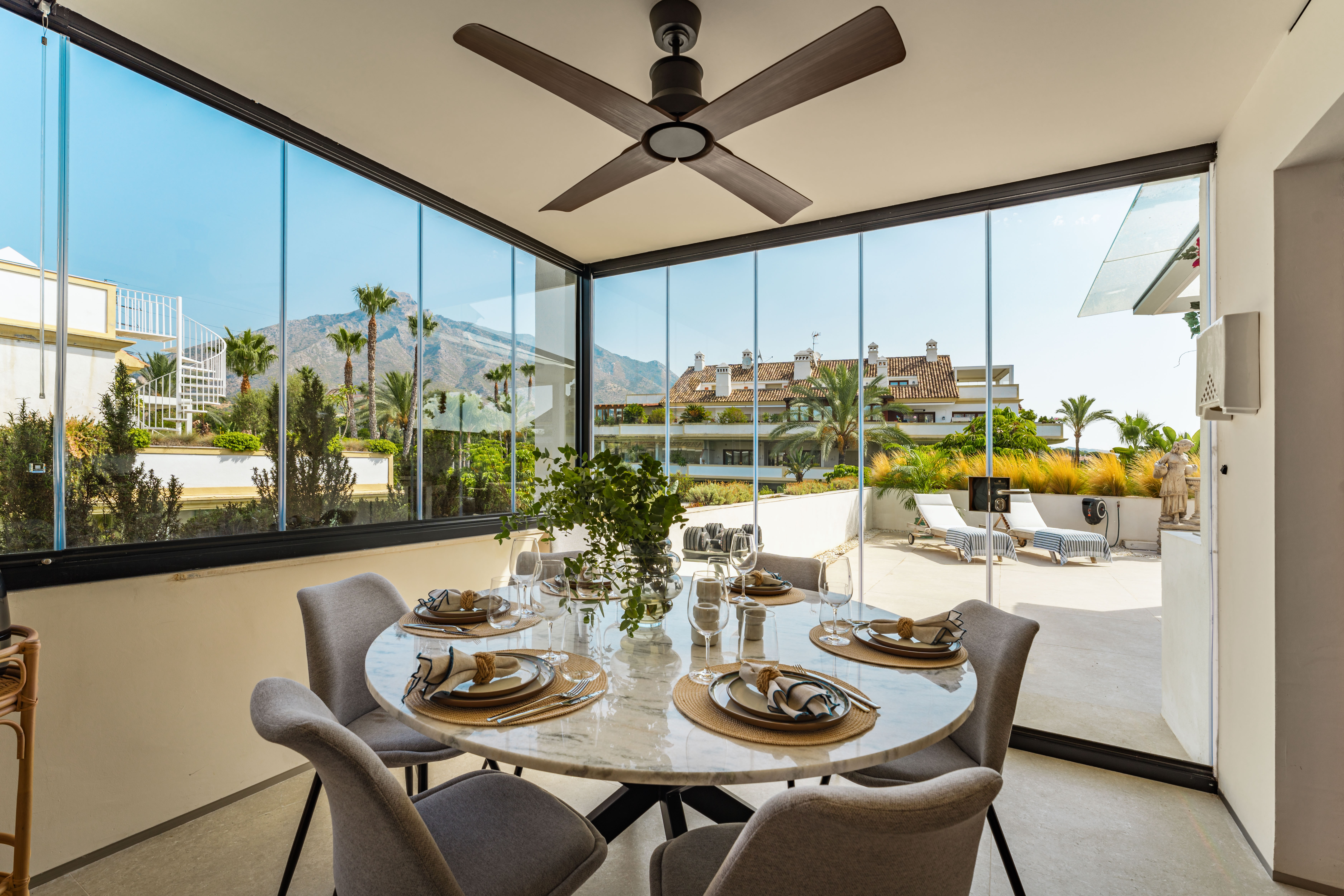 Penthouse Estelle
