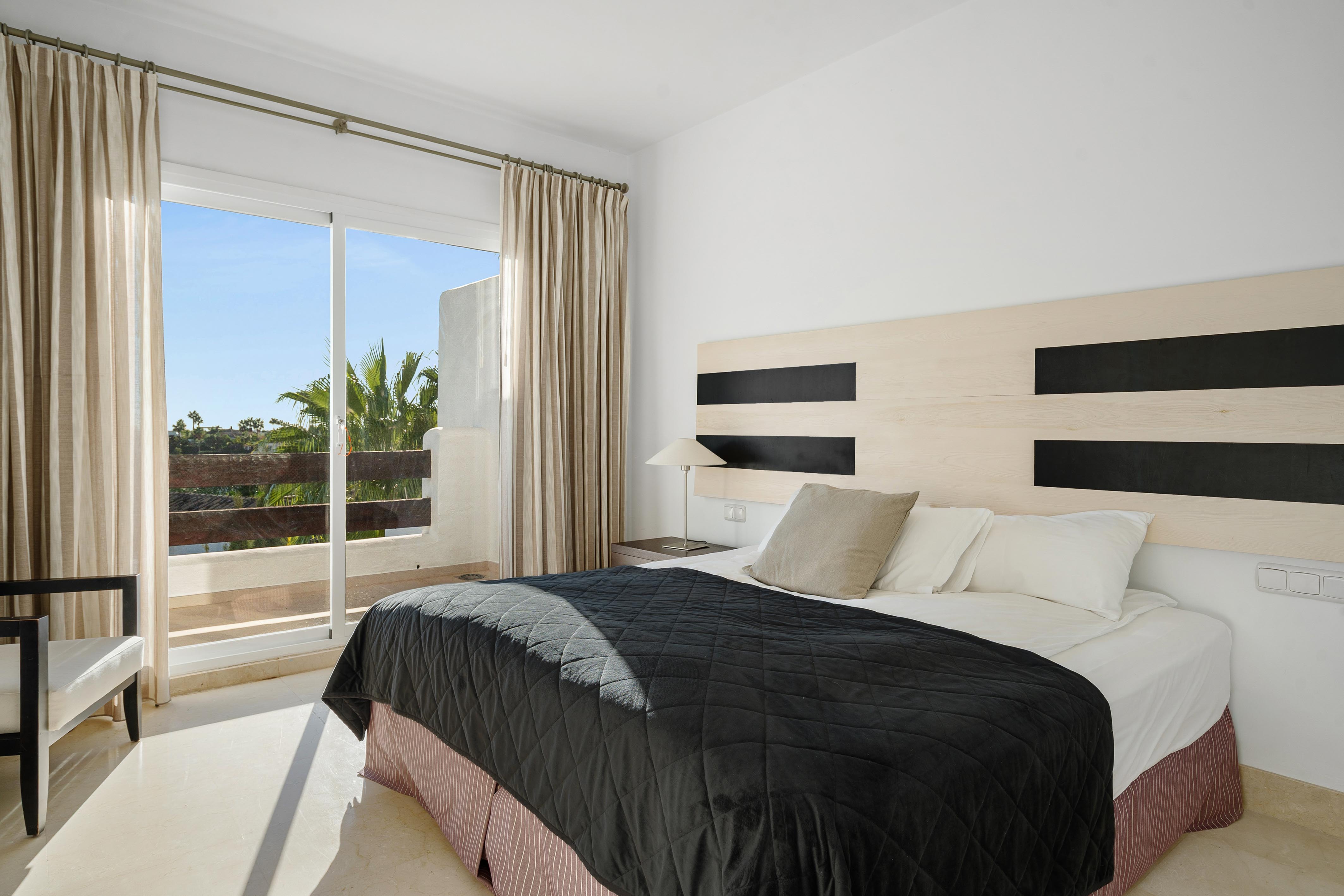 Duplex Penthouse · Marbella · (145472)