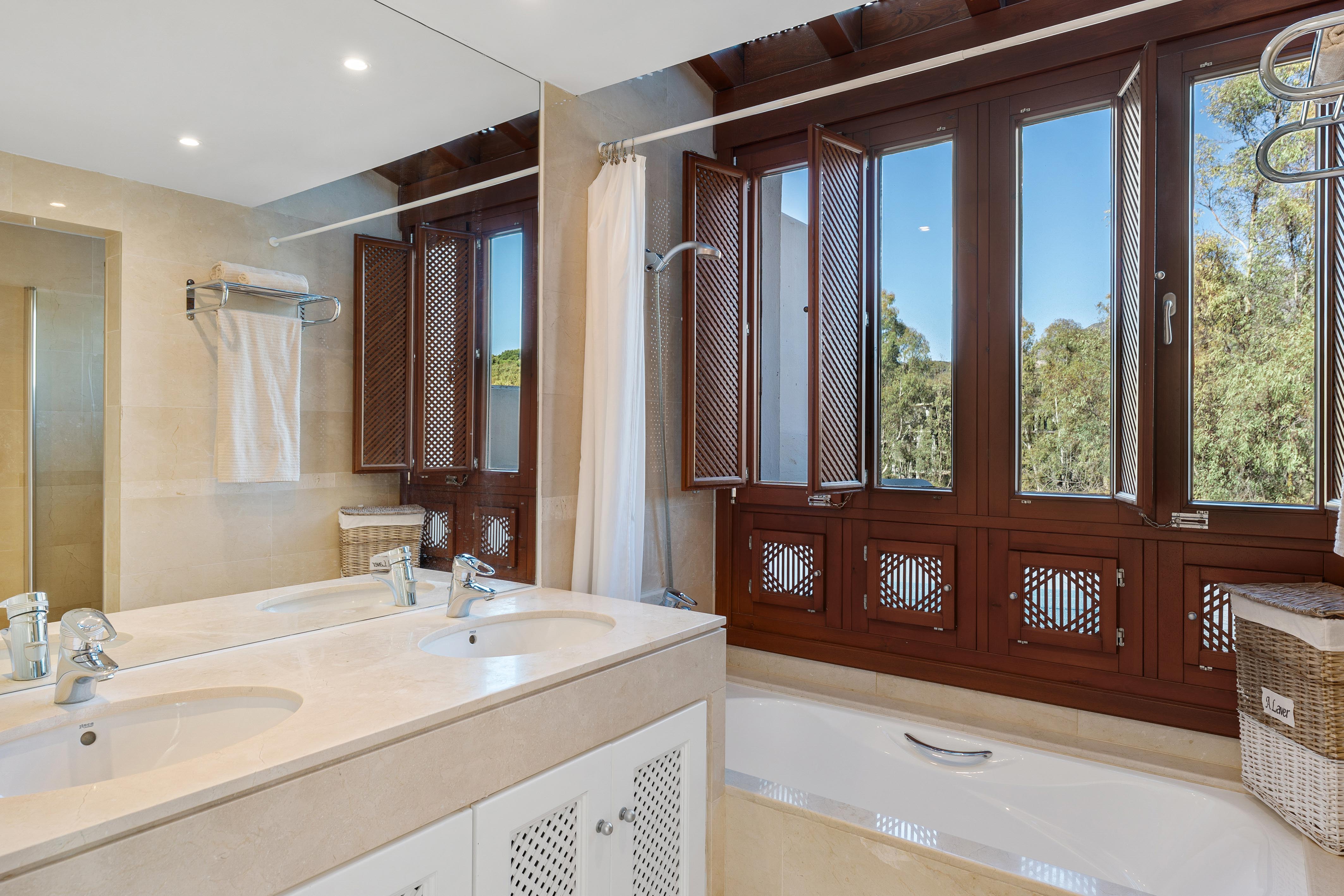 Duplex Penthouse · Marbella · (145472)