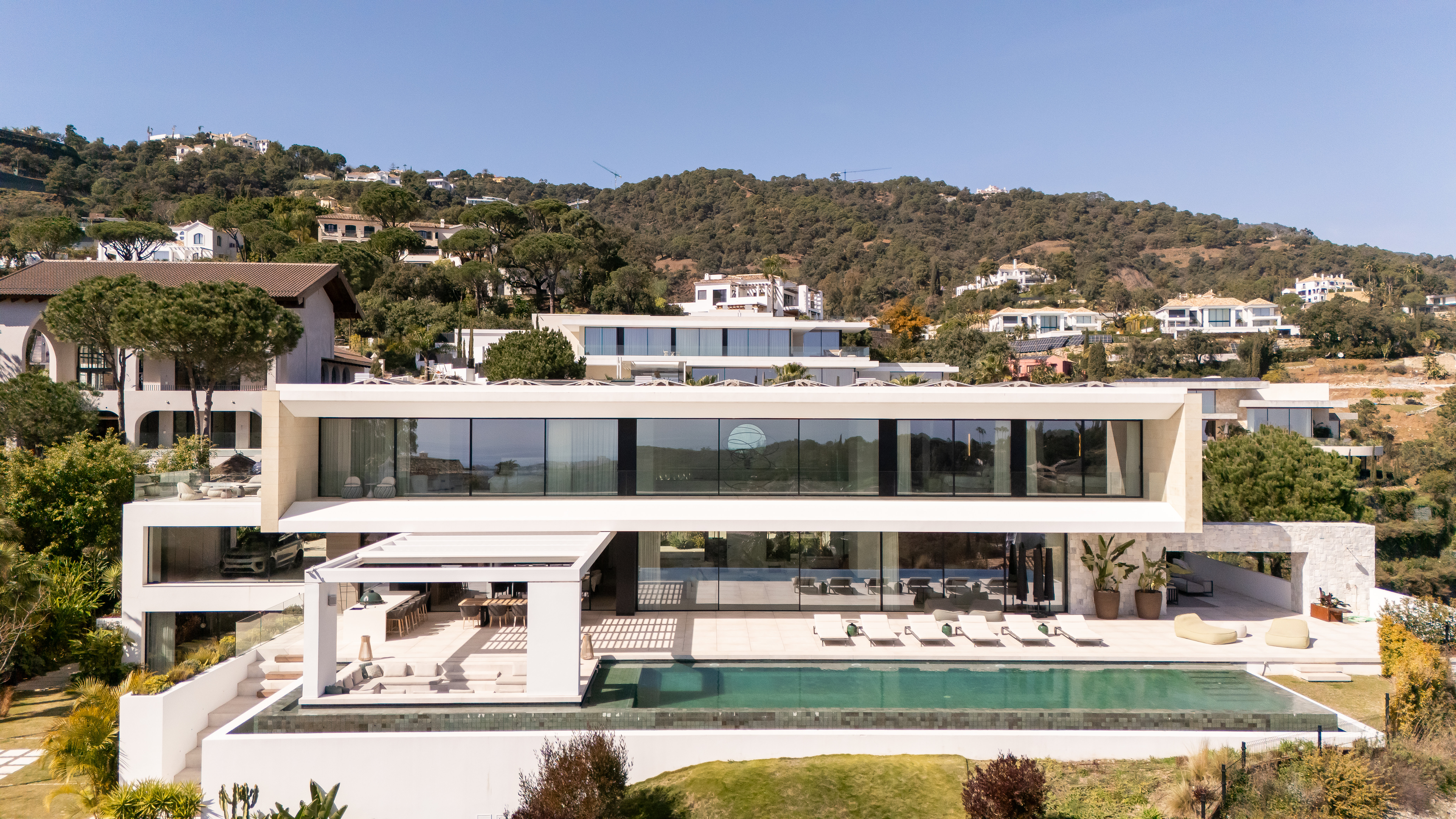 Villa · Benahavis · (145558)