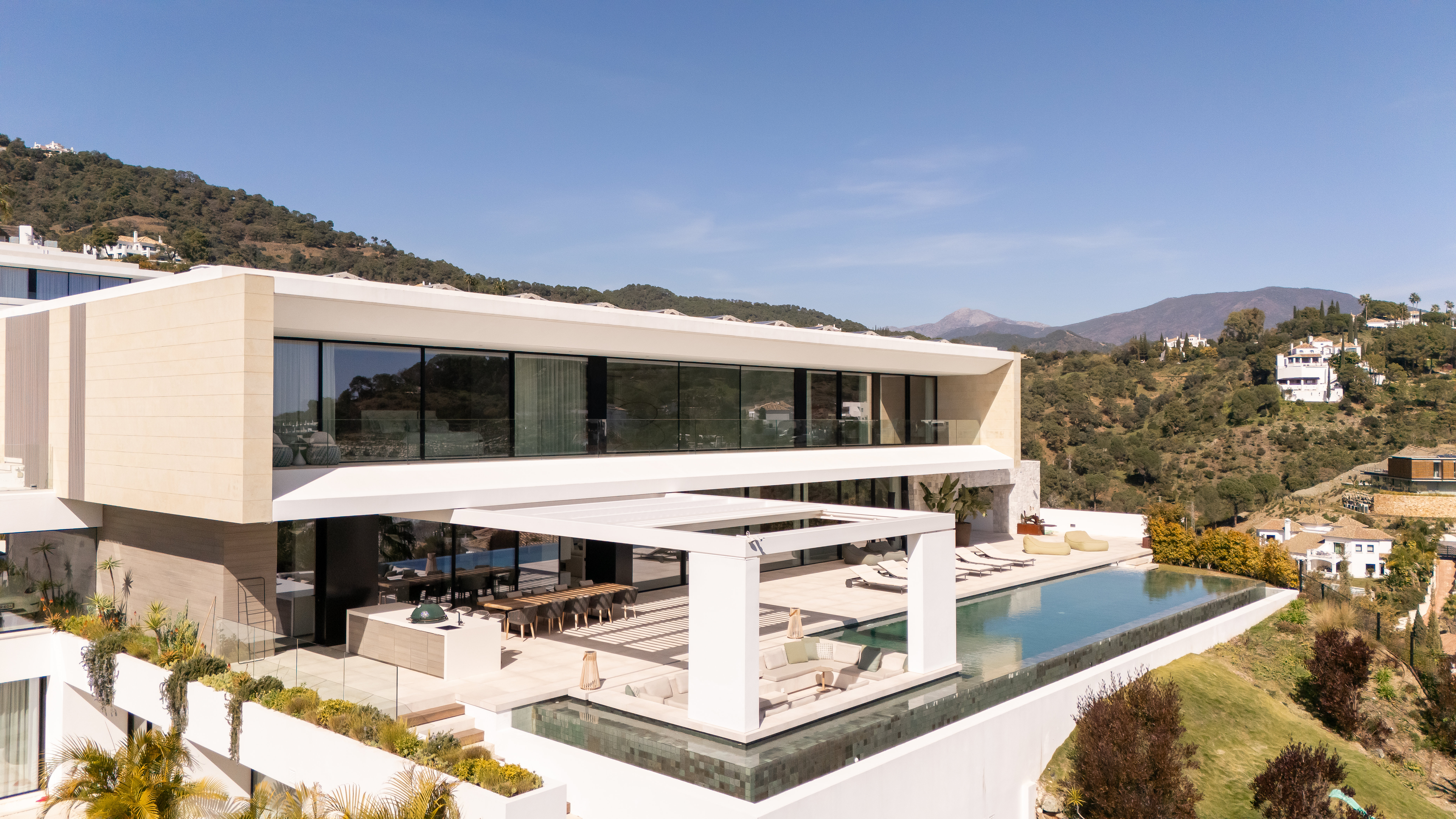Villa · Benahavis · (145558)
