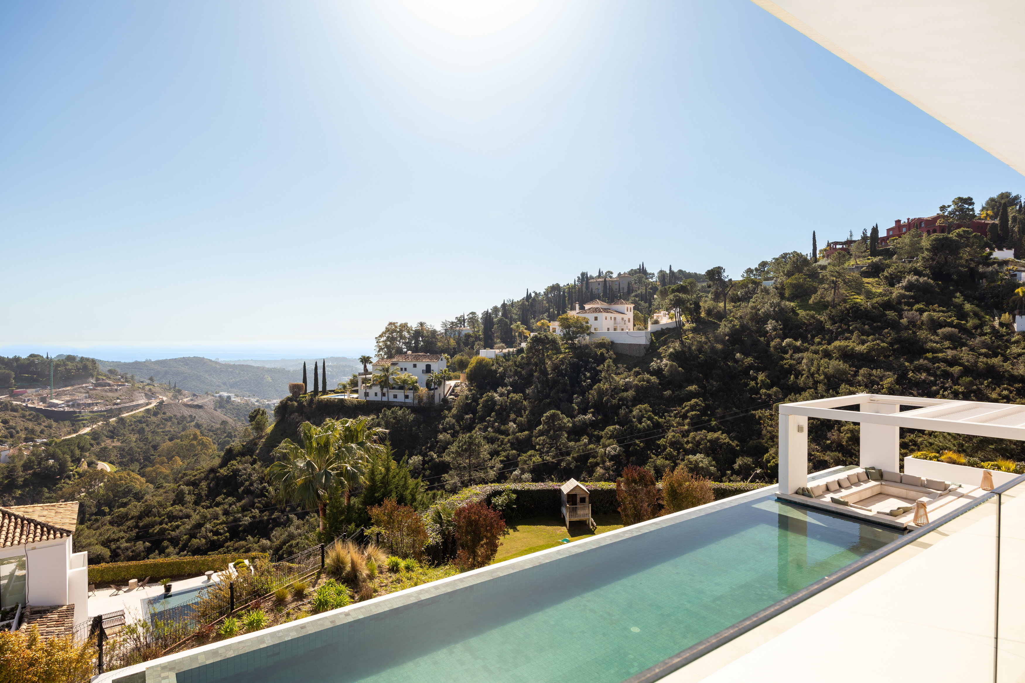 Villa · Benahavis · (145558)