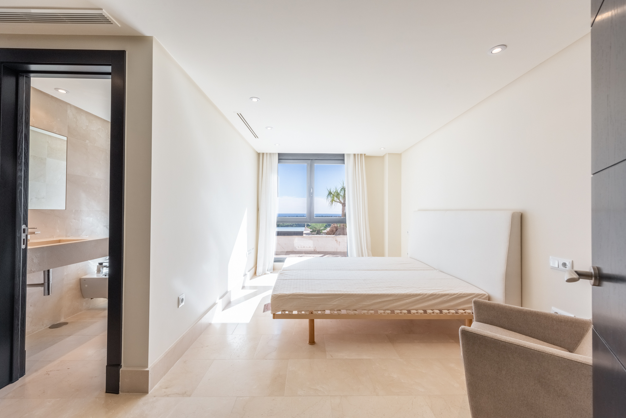 Villa · Sotogrande · (VI23145)