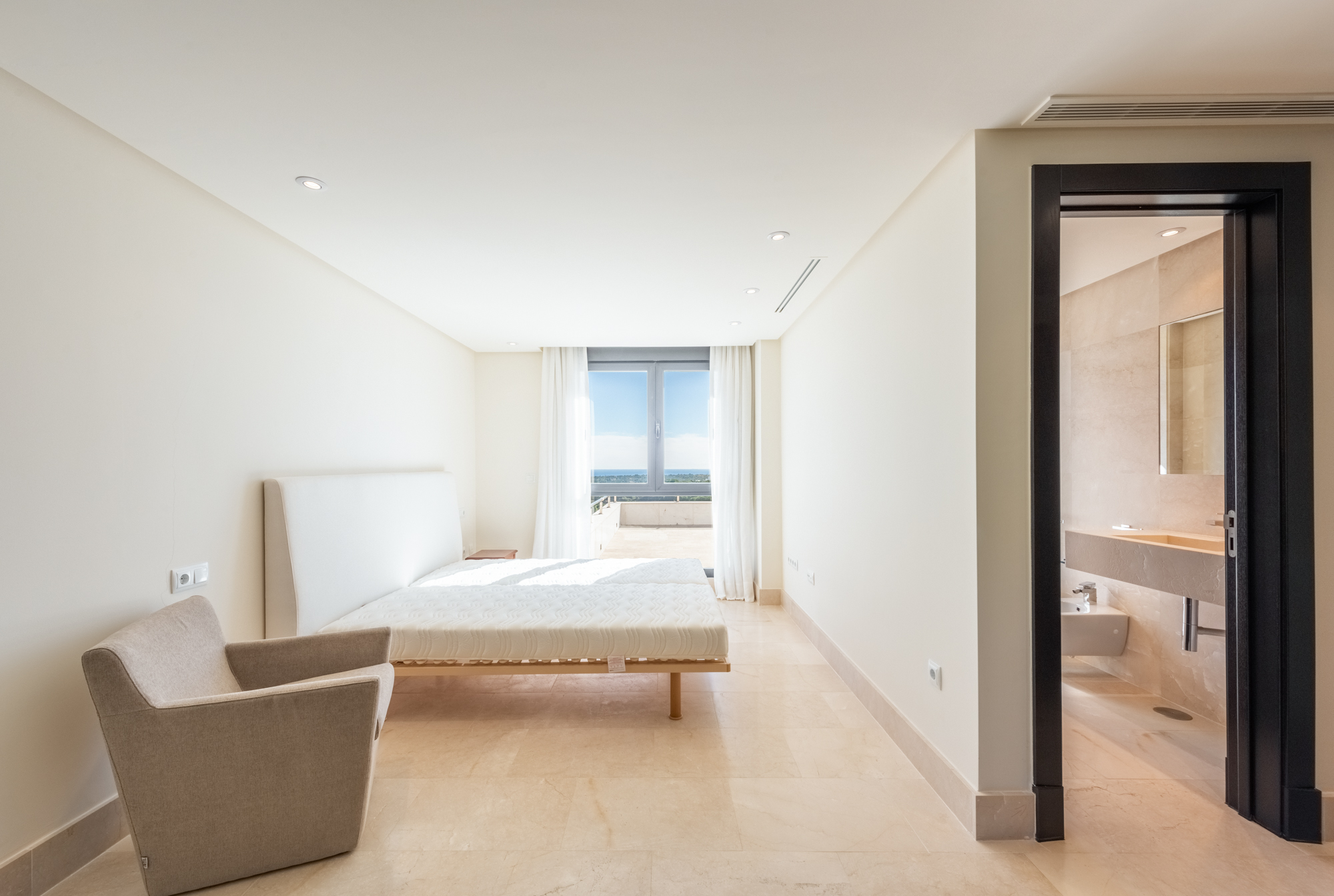 Villa · Sotogrande · (VI23145)