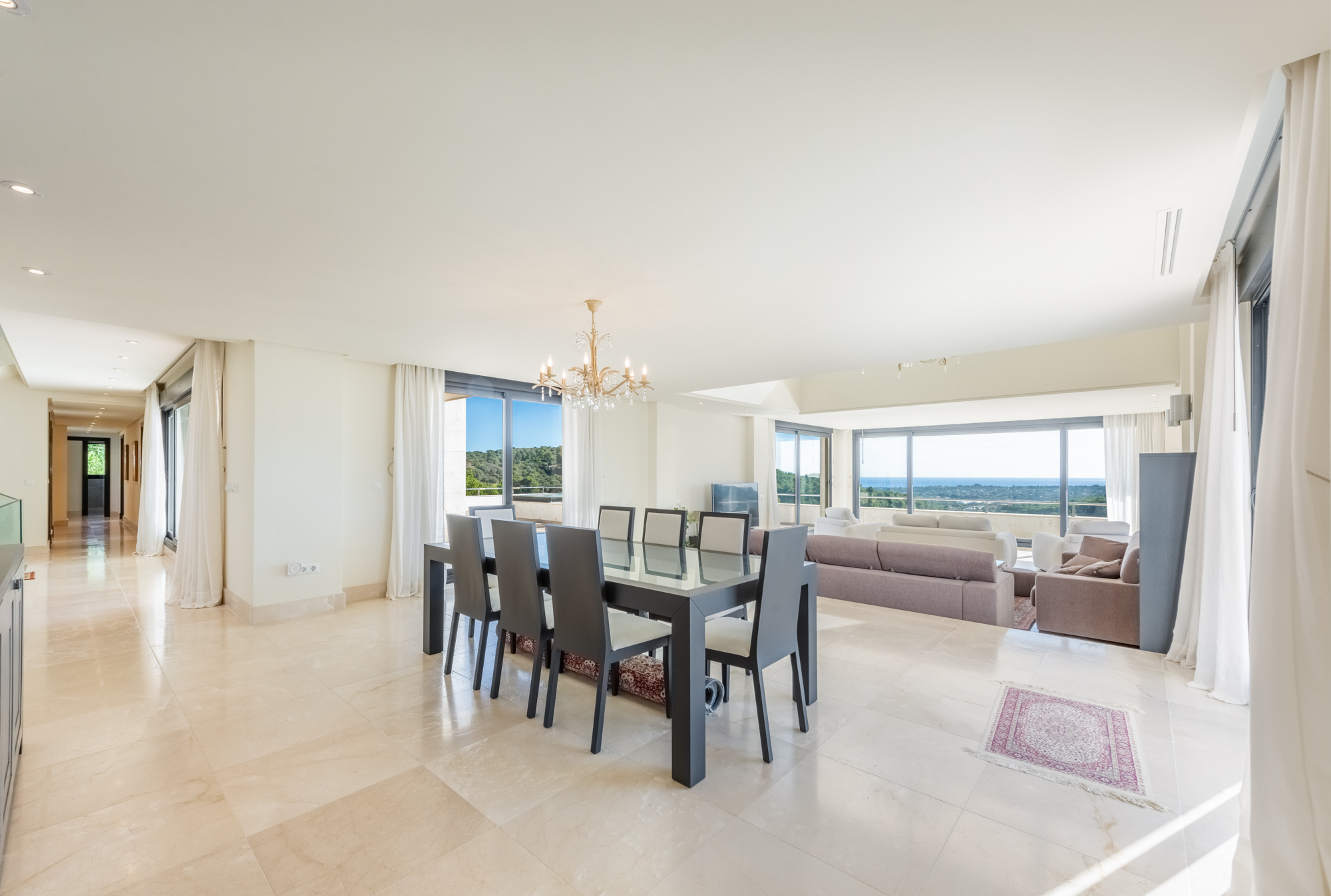 Villa · Sotogrande · (VI23145)