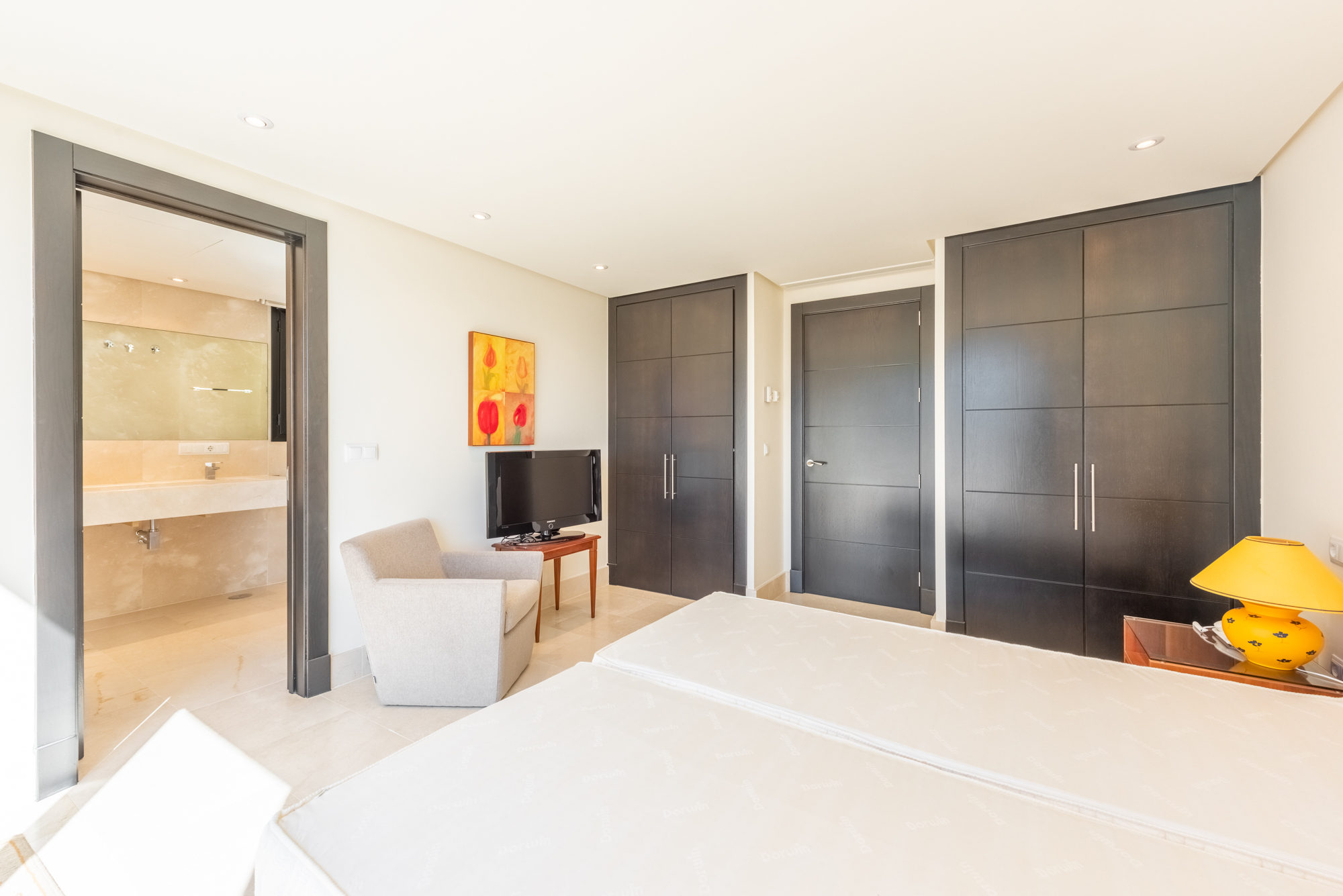 Villa · Sotogrande · (VI23145)