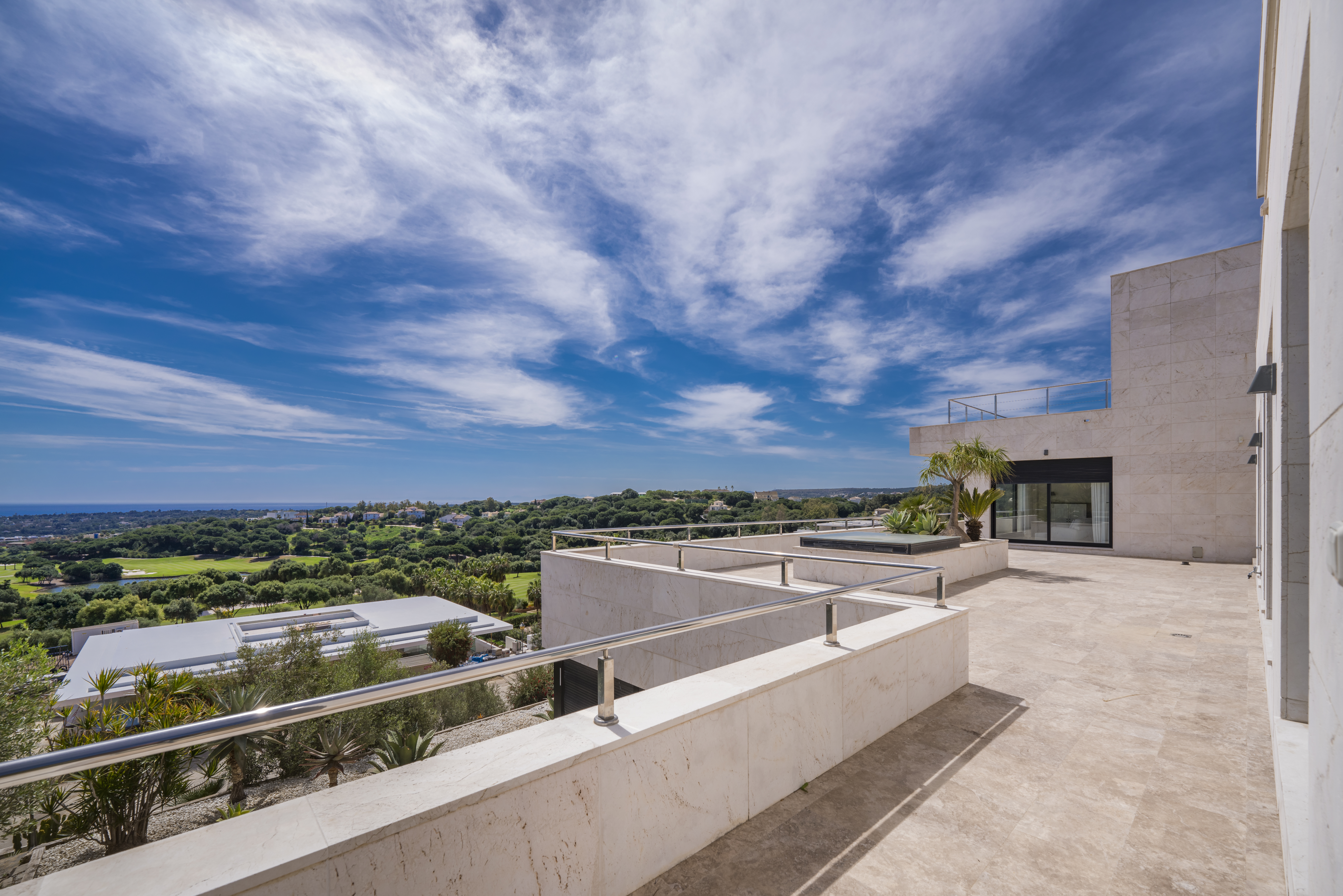 Villa · Sotogrande · (VI23145)