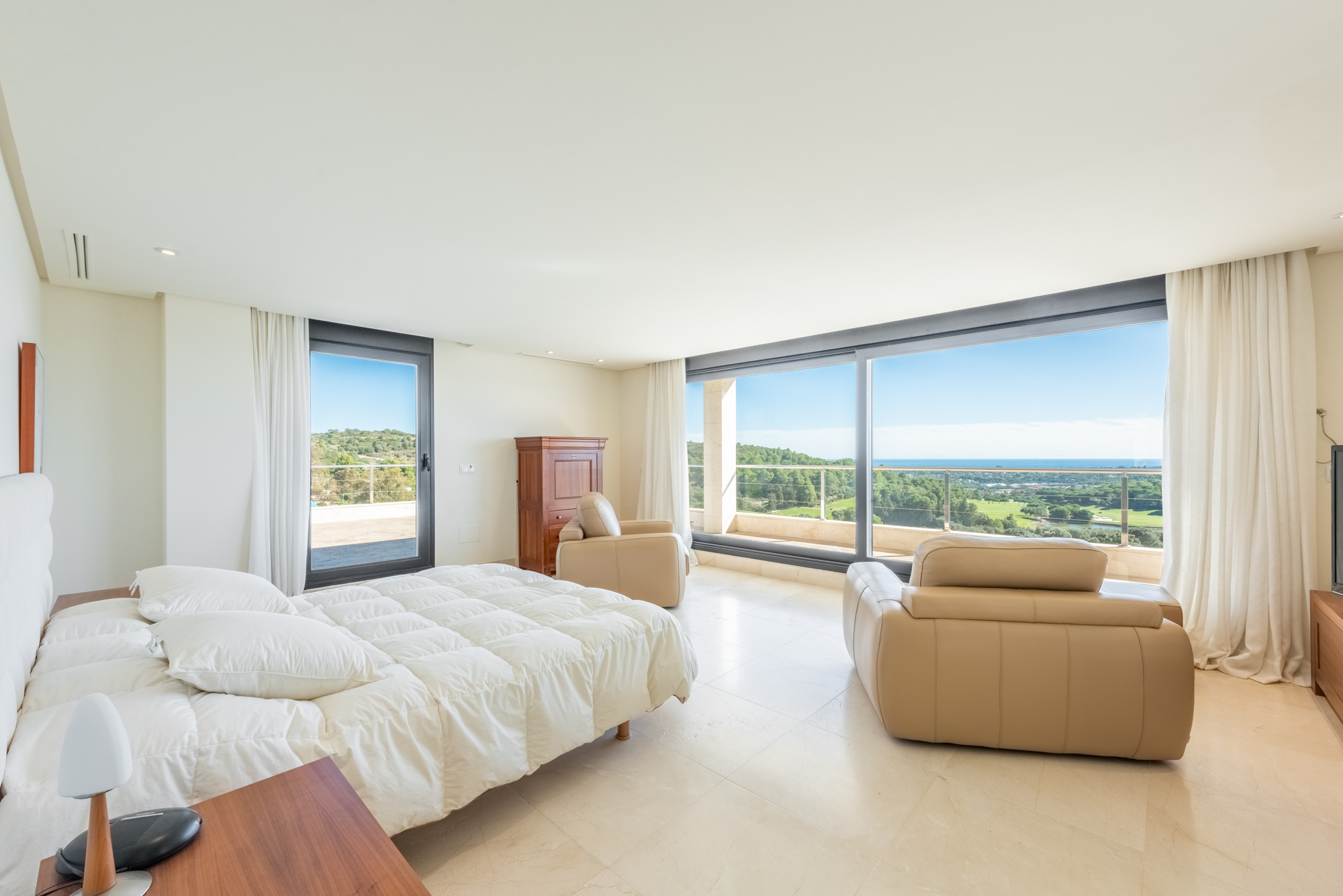 Villa · Sotogrande · (VI23145)