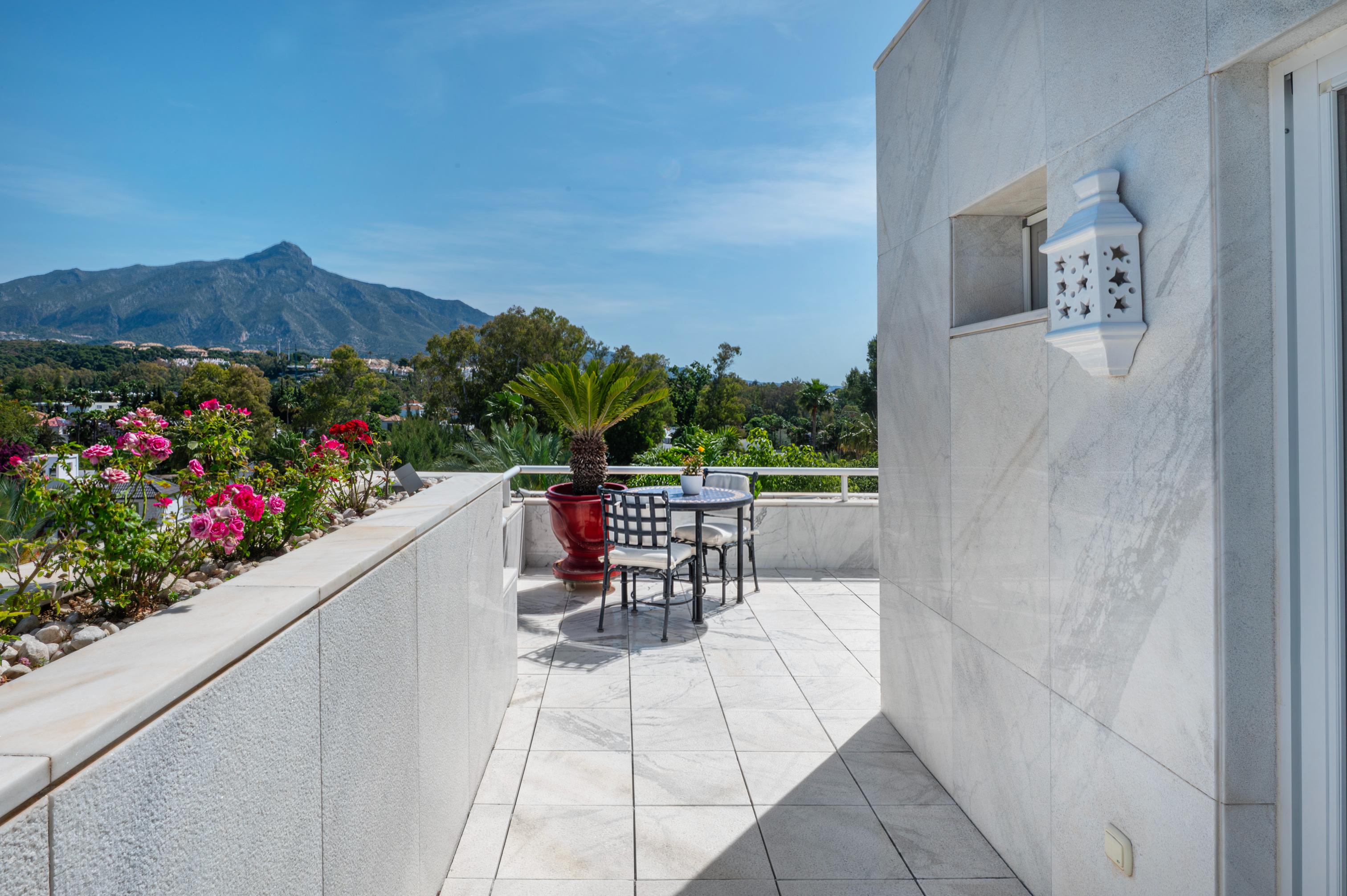Duplex Penthouse · Marbella · (2650HFA)