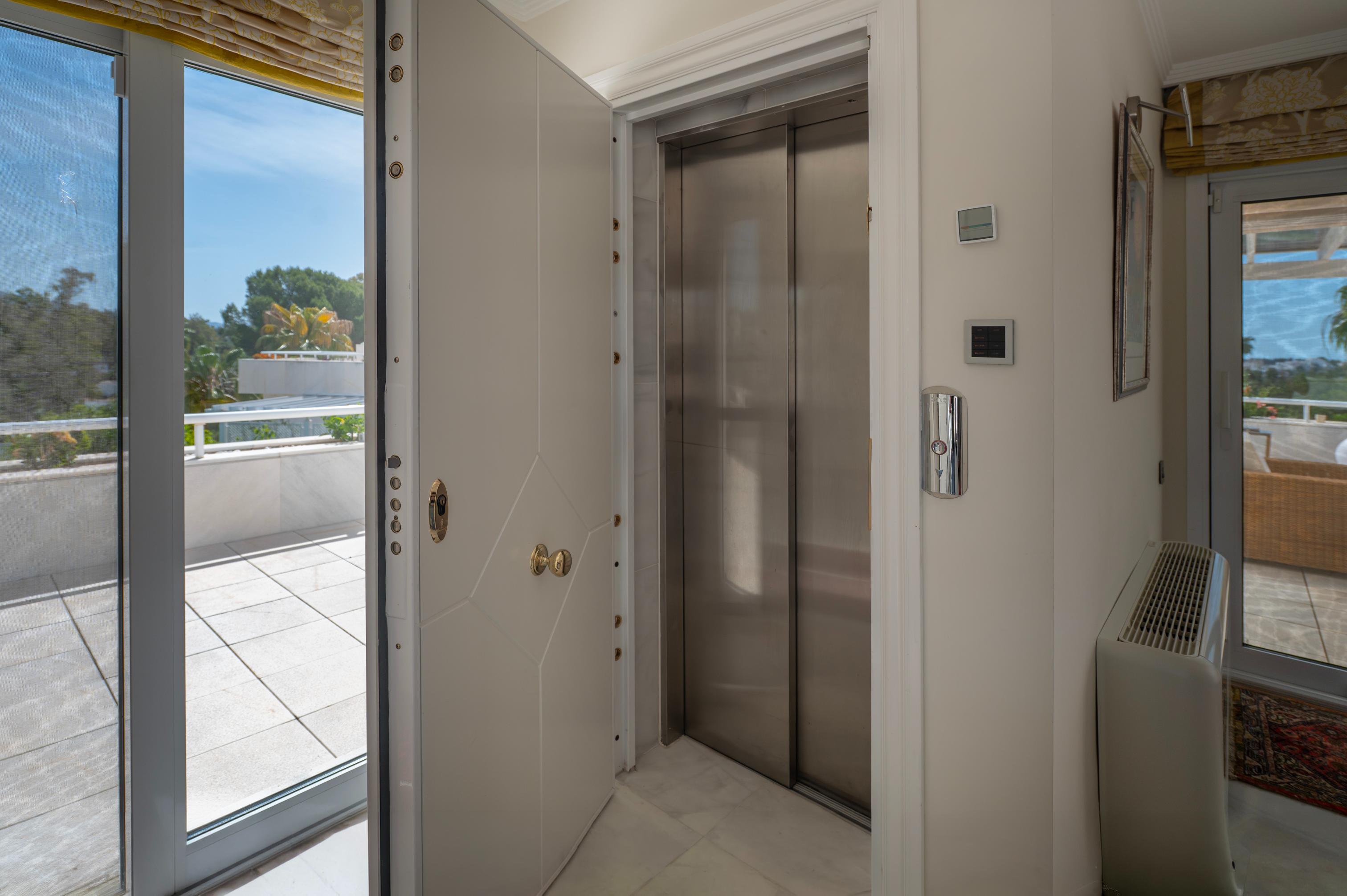 Duplex Penthouse · Marbella · (2650HFA)