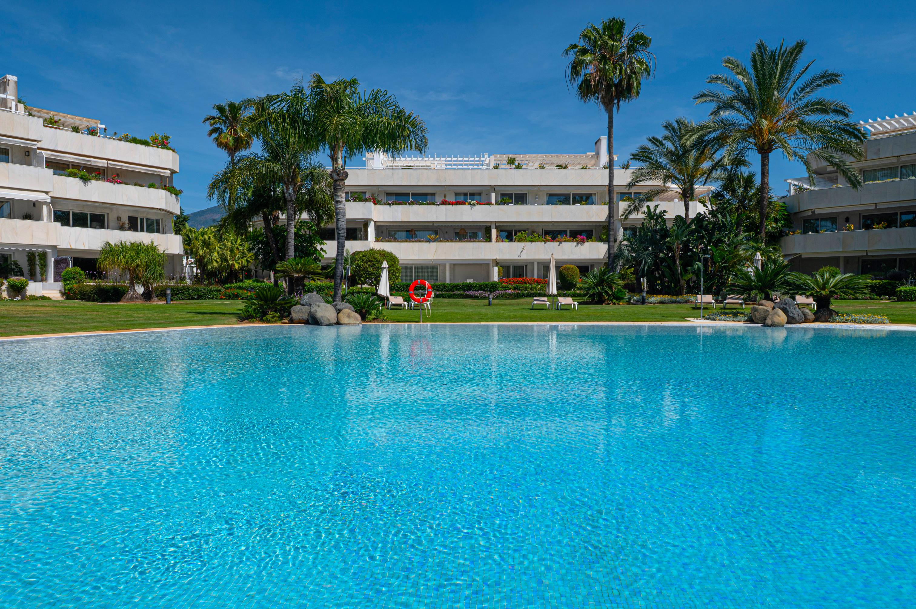 Duplex Penthouse · Marbella · (2650HFA)
