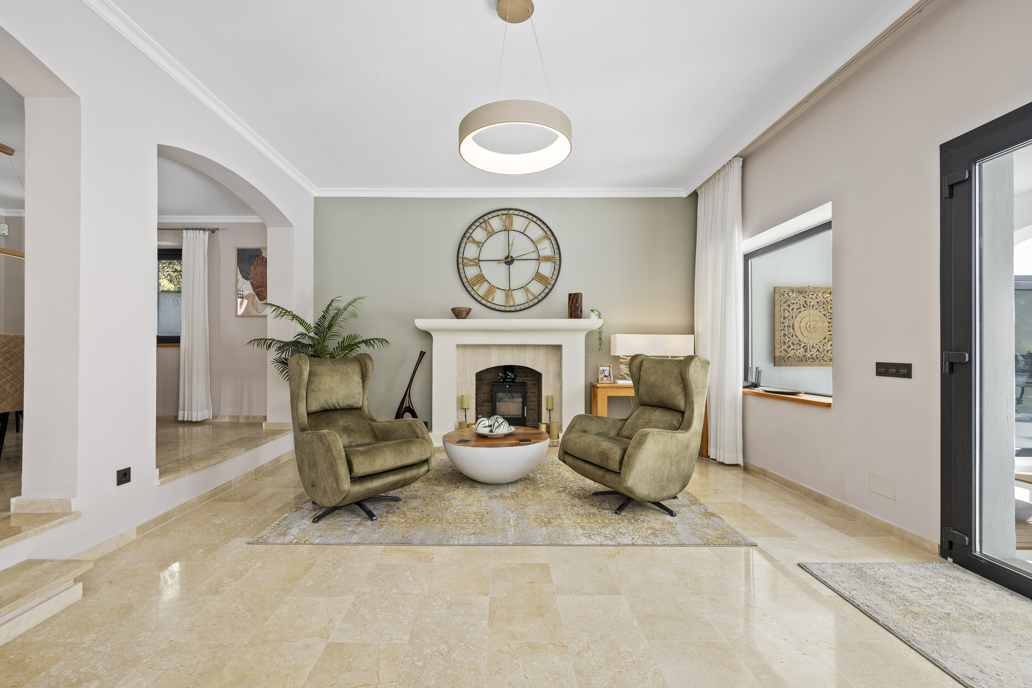 Villa · Benahavis · (79239KDT)
