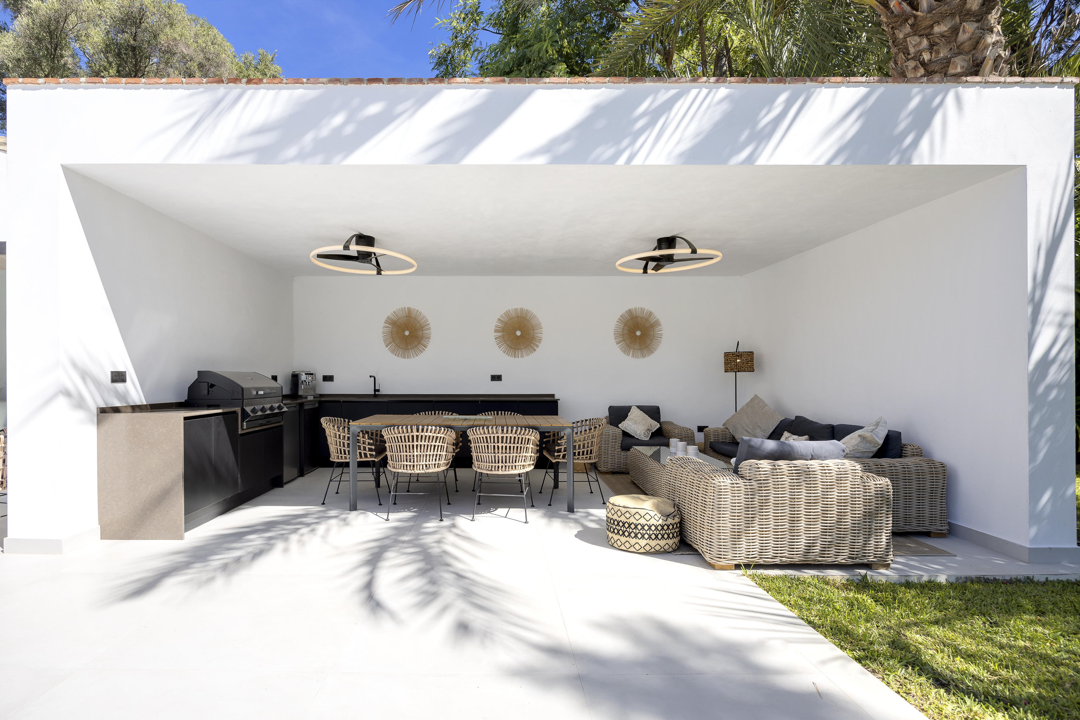 Villa · Benahavis · (79239KDT)