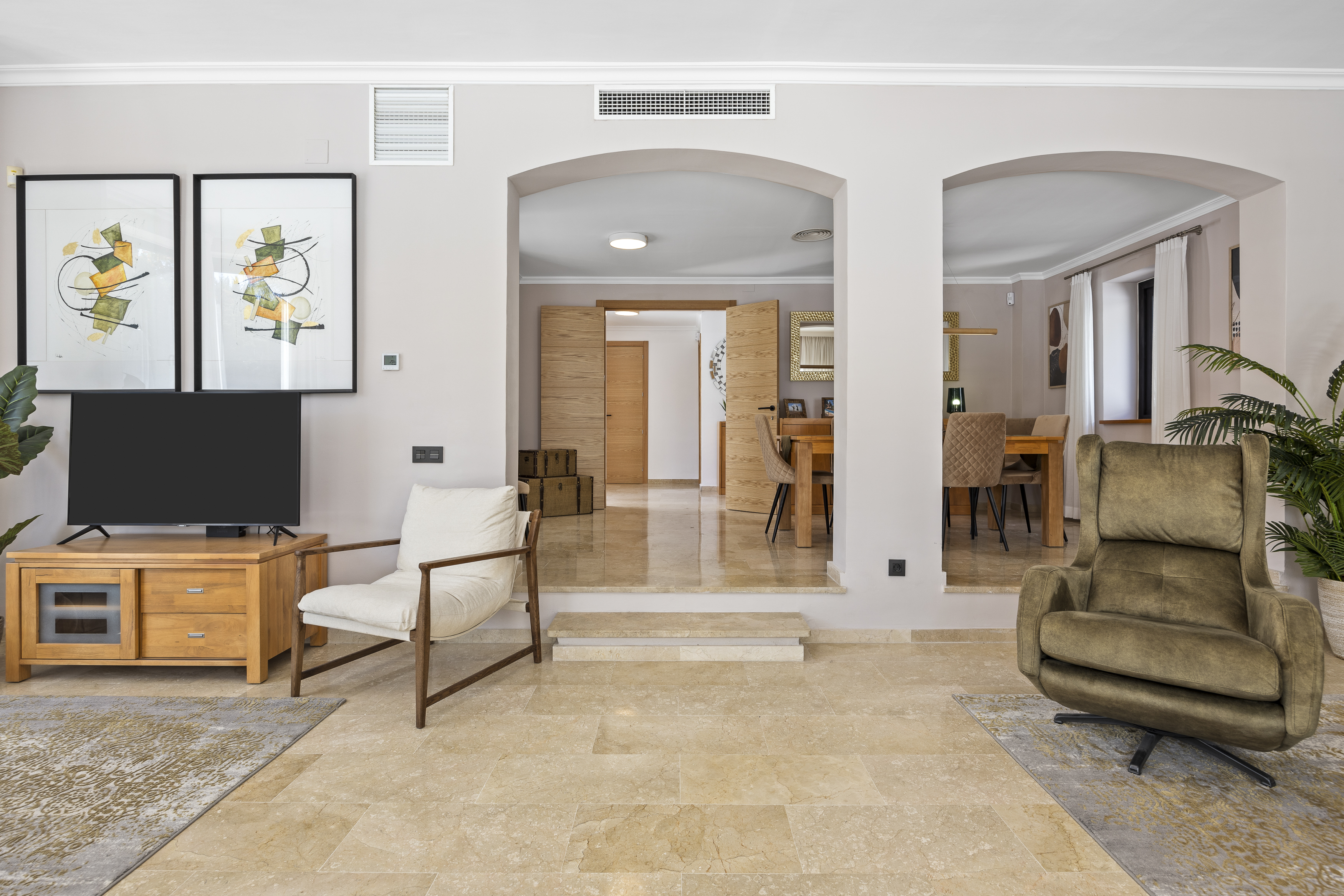 Villa · Benahavis · (79239KDT)