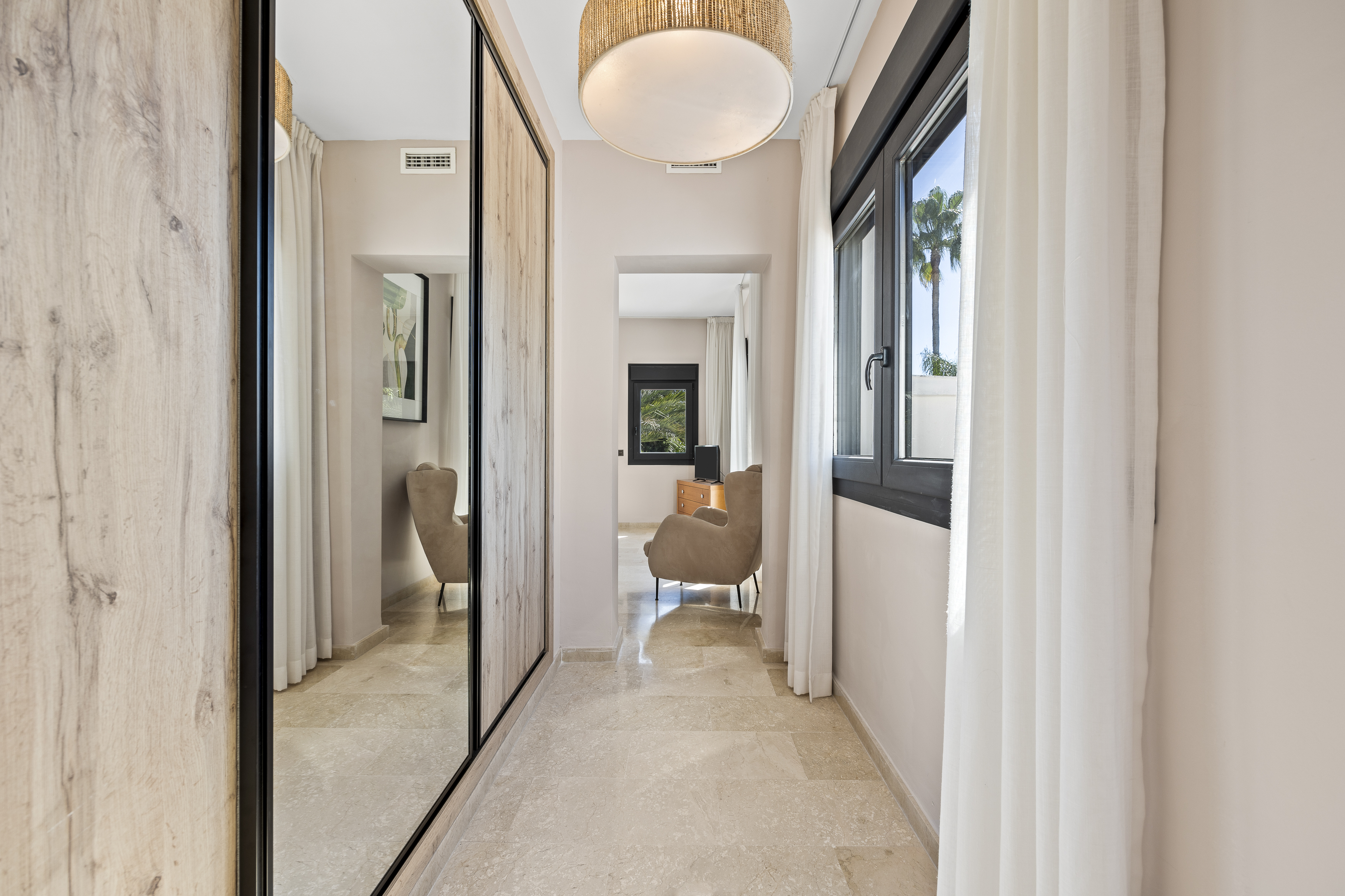 Villa · Benahavis · (79239KDT)