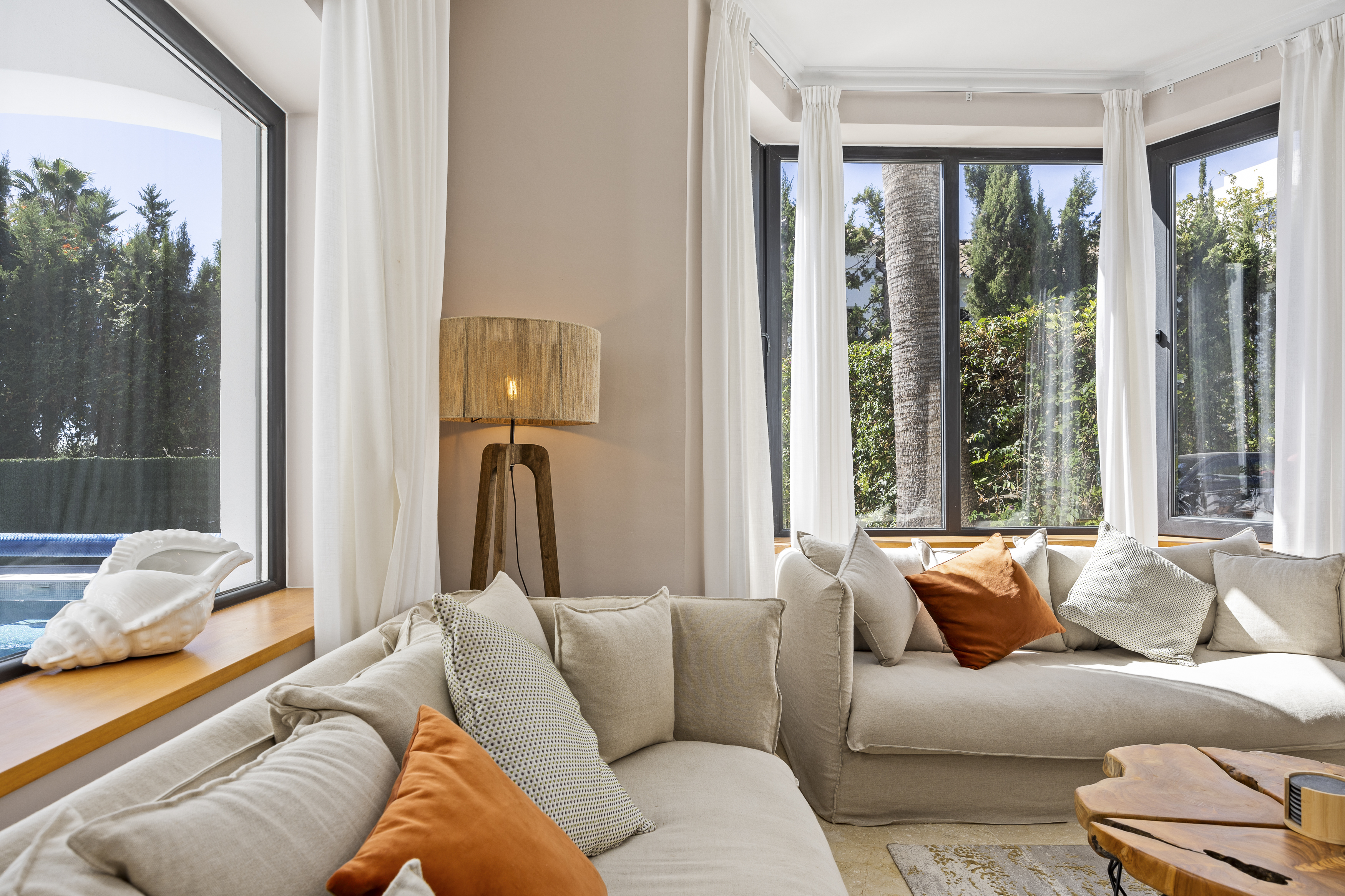 Villa · Benahavis · (79239KDT)