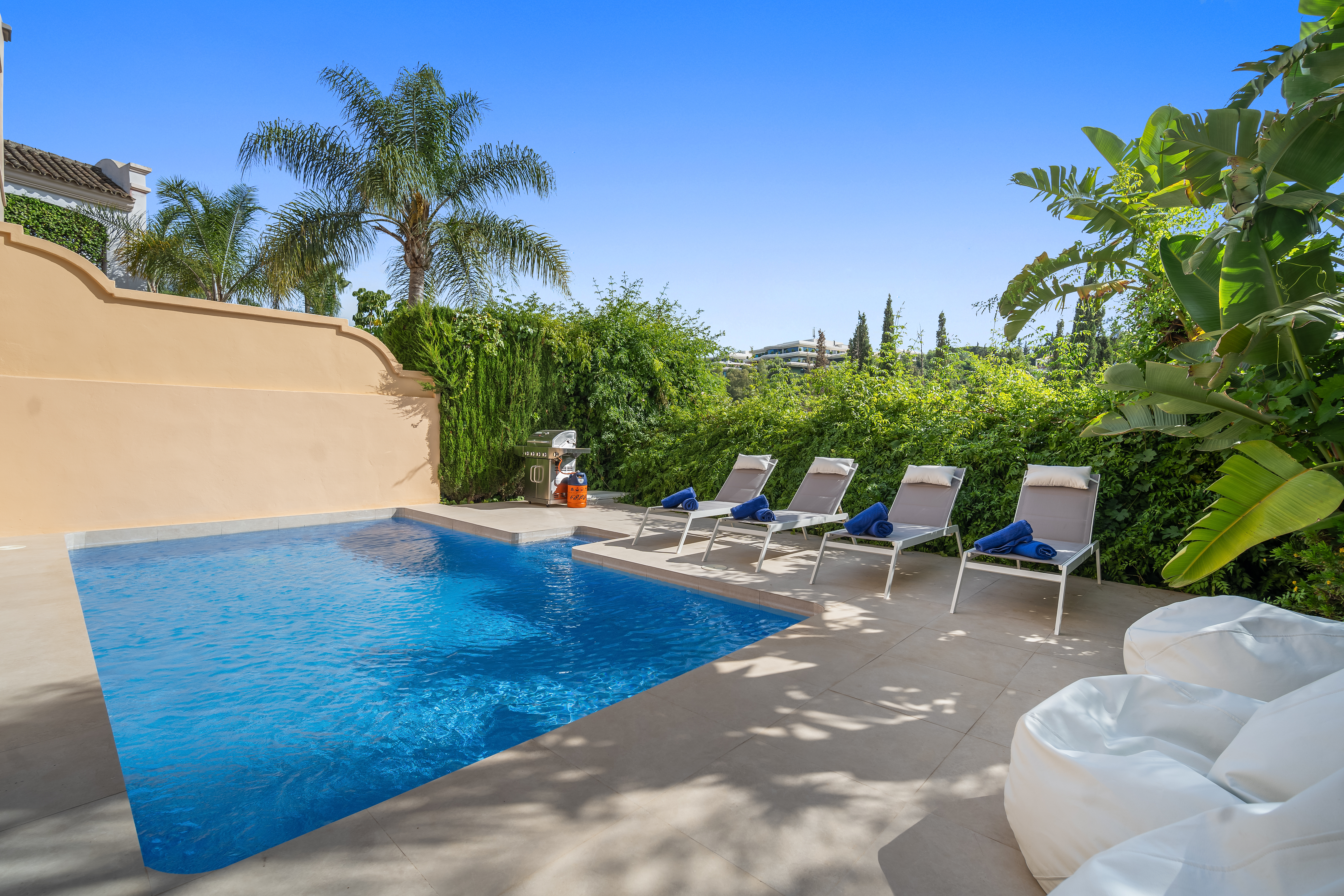 Semi Detached Villa · Marbella · (RM014)