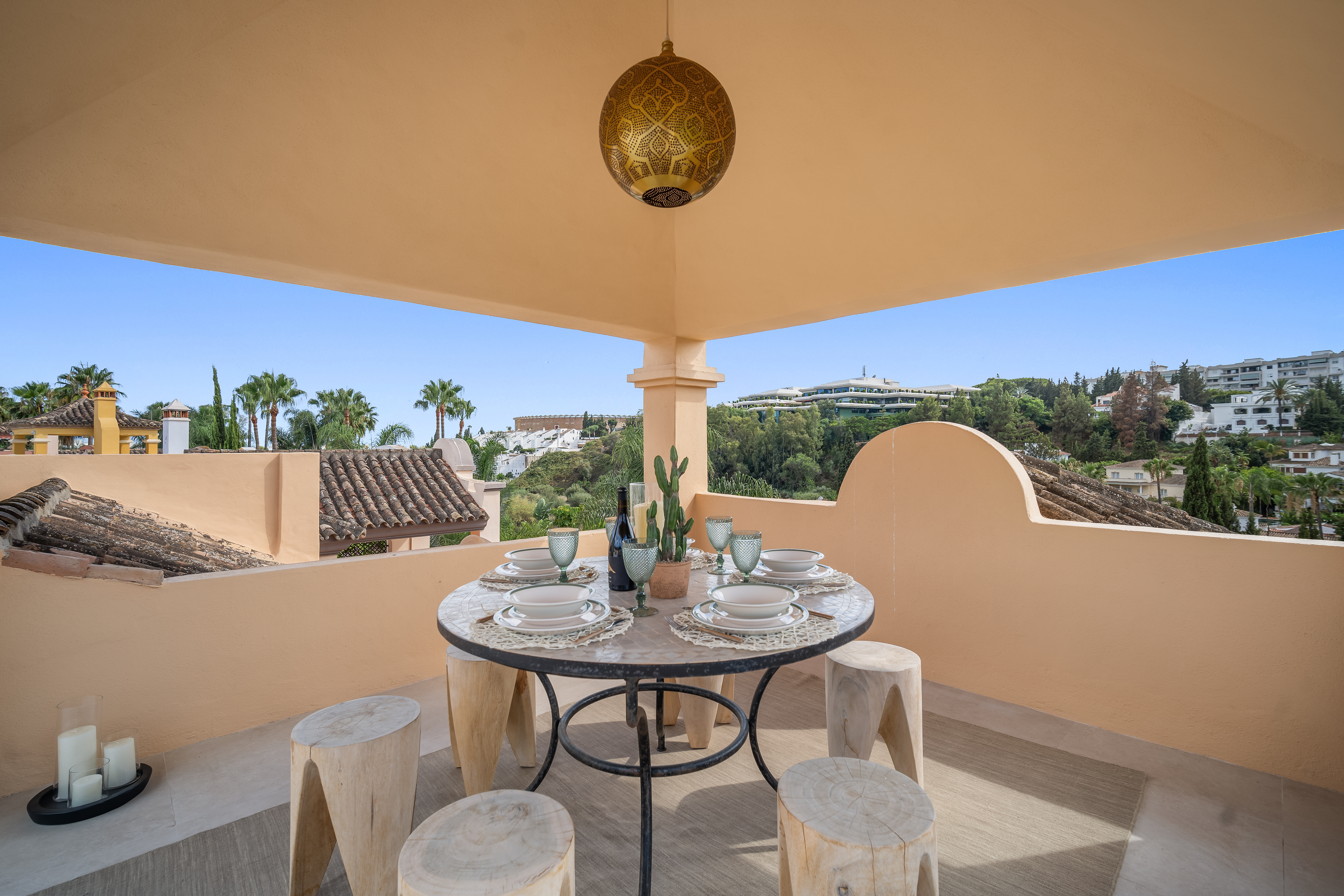Semi Detached Villa · Marbella · (RM014)