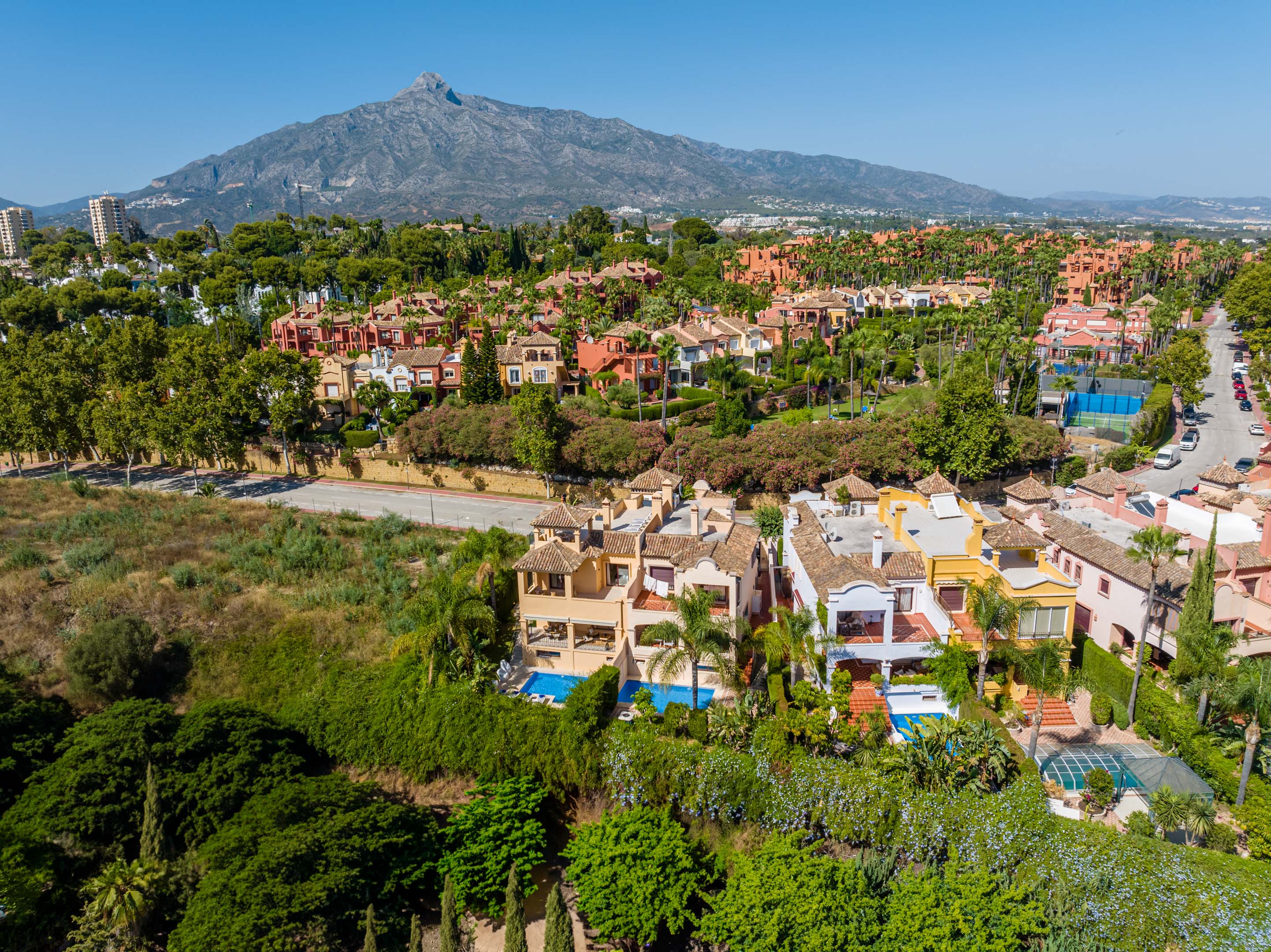 Semi Detached Villa · Marbella · (RM014)