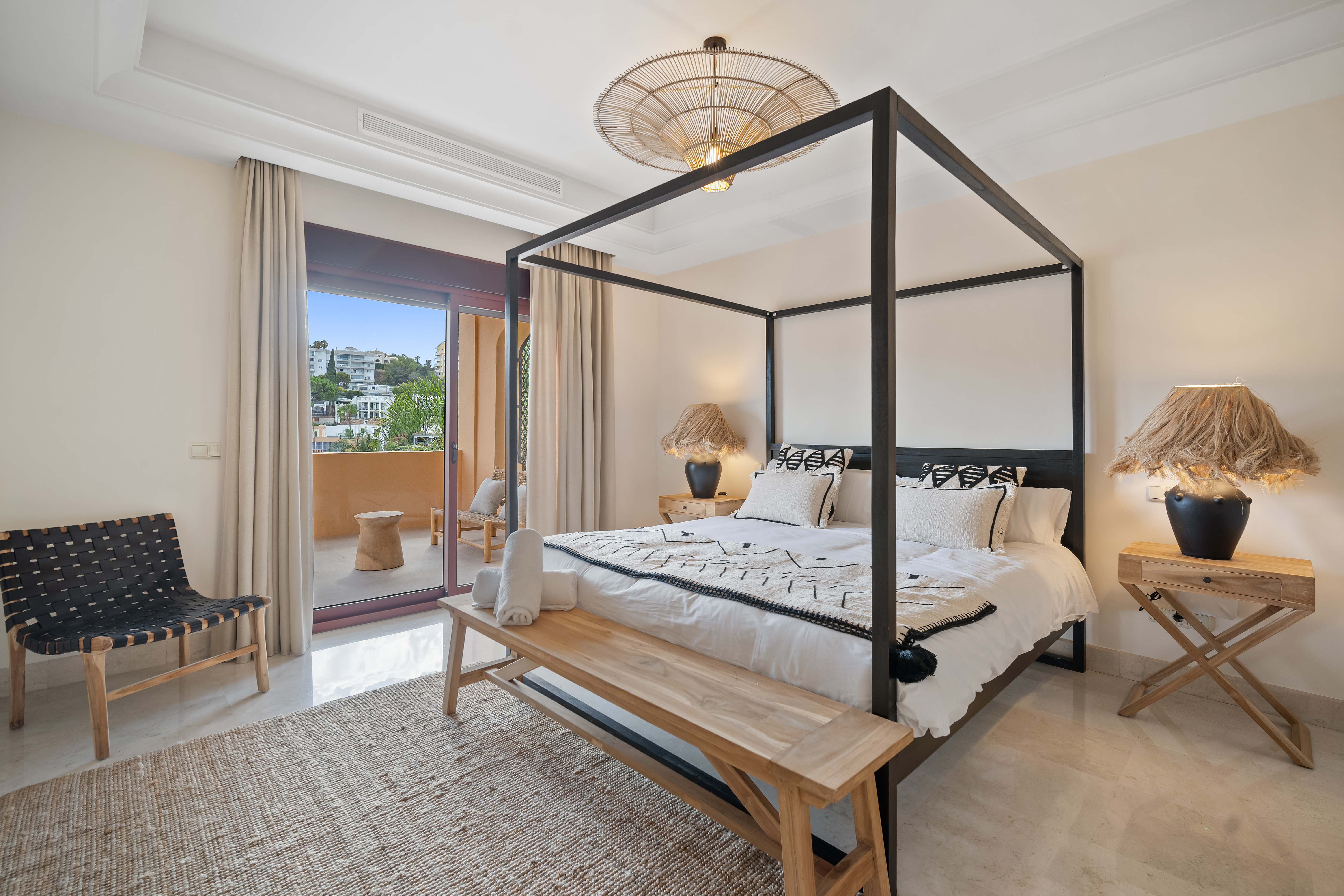 Semi Detached Villa · Marbella · (RM014)