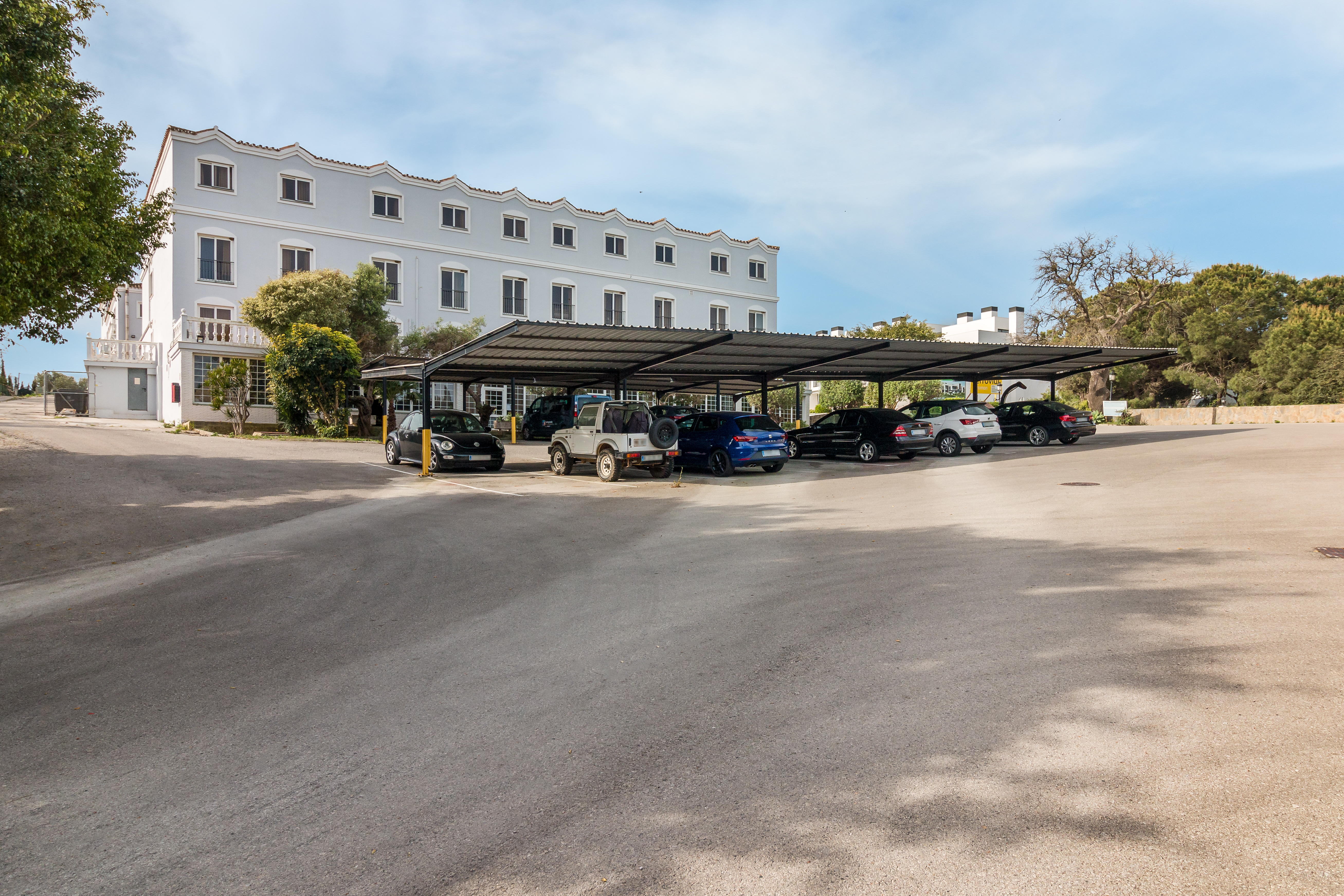 Hotel · San Roque · (R4074742)