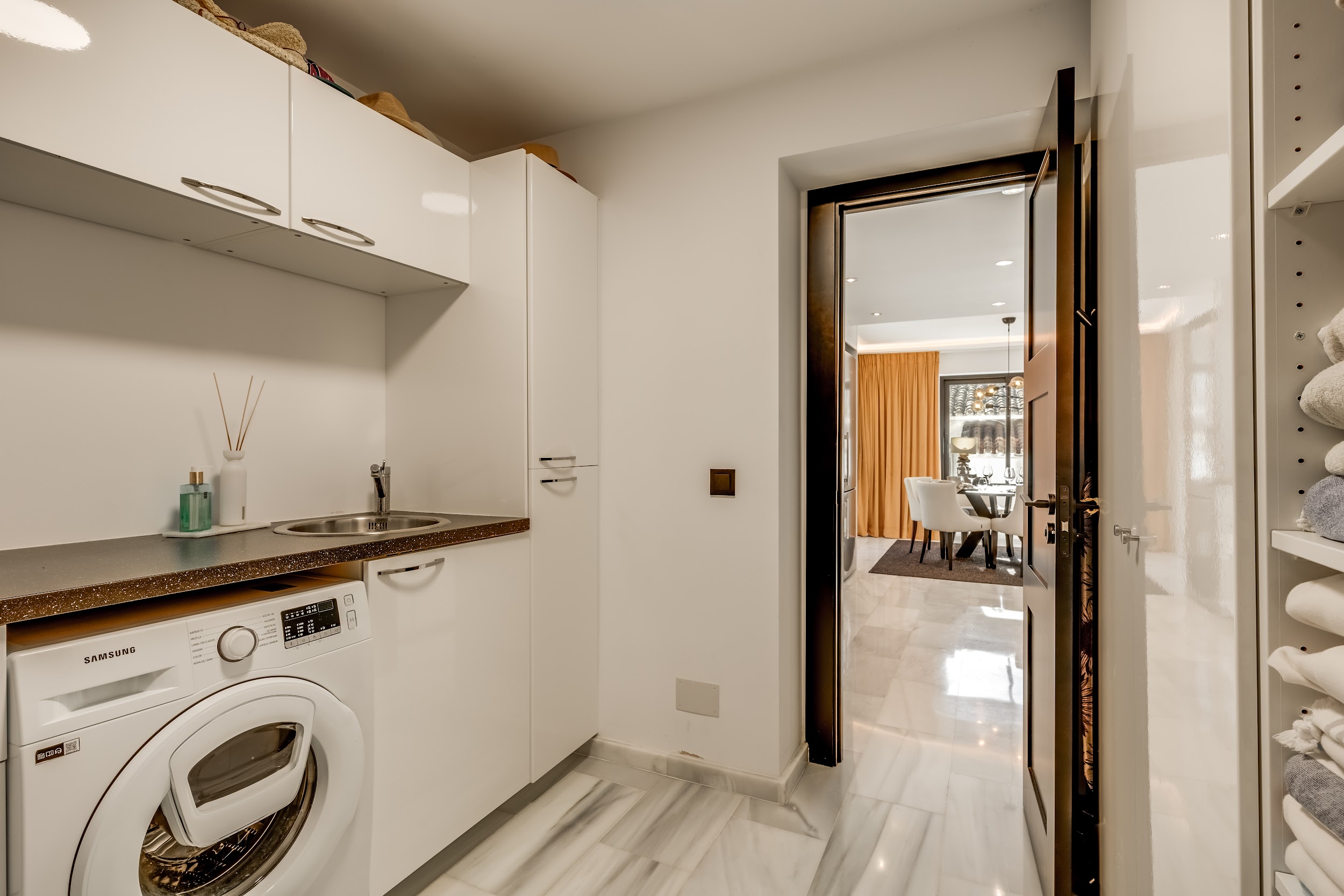 Villa · Marbella · (885-00097P)
