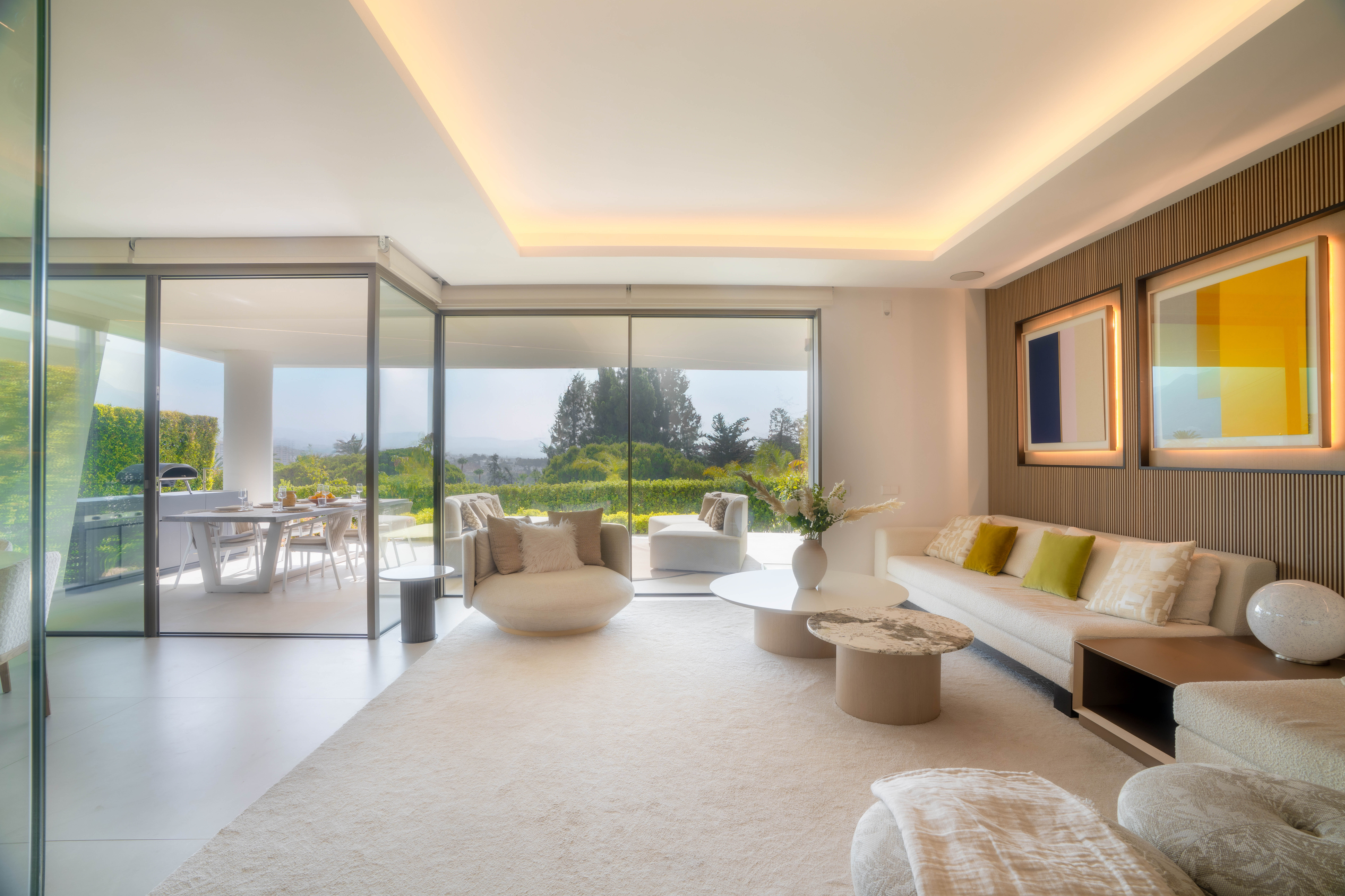 Villa · Marbella · (885-00372P)