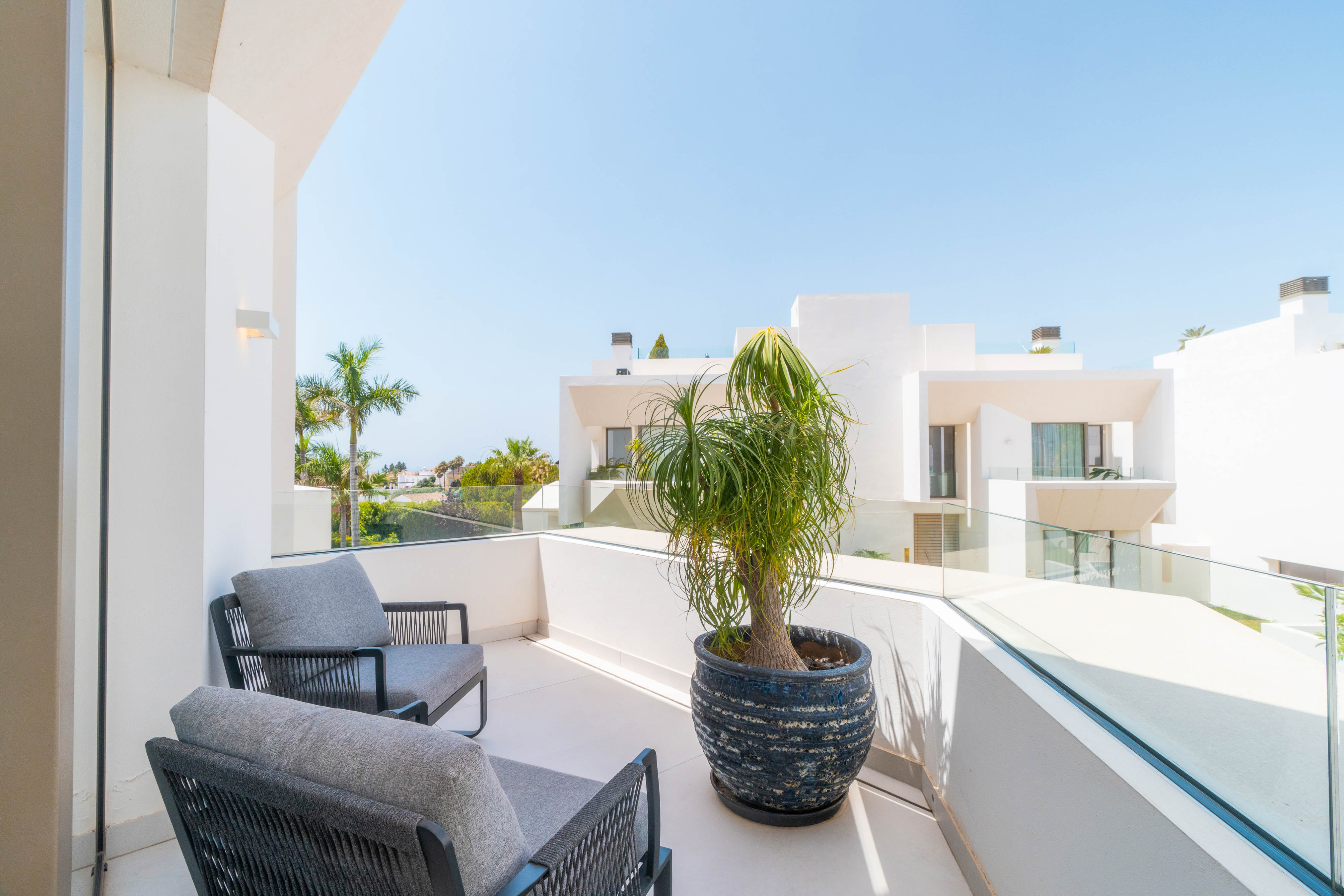 Villa · Marbella · (885-00372P)
